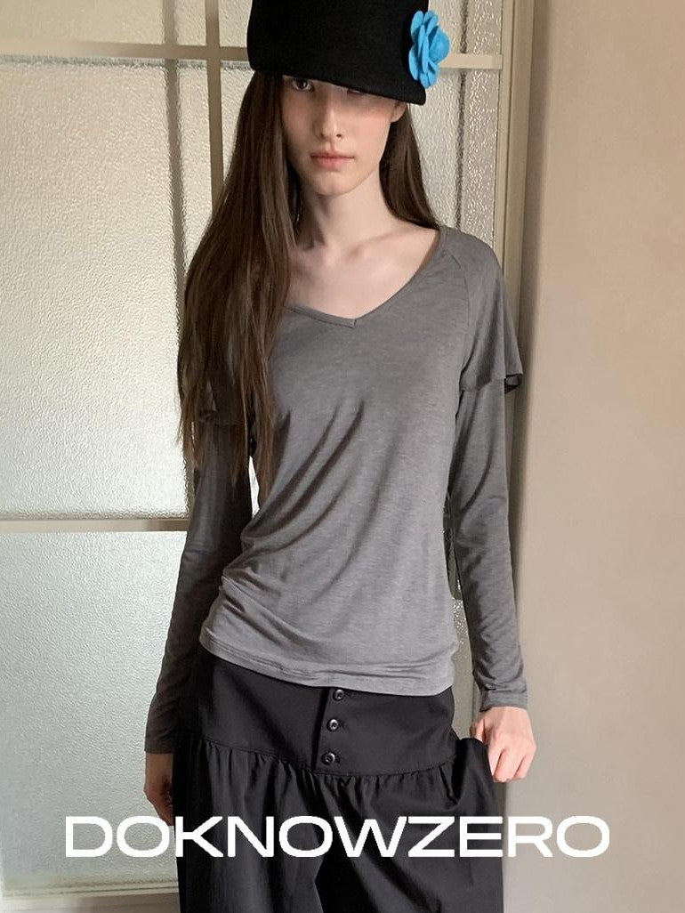DKZ OFFICIAL Gray Faux Layered Cape Splice V-neck Women&