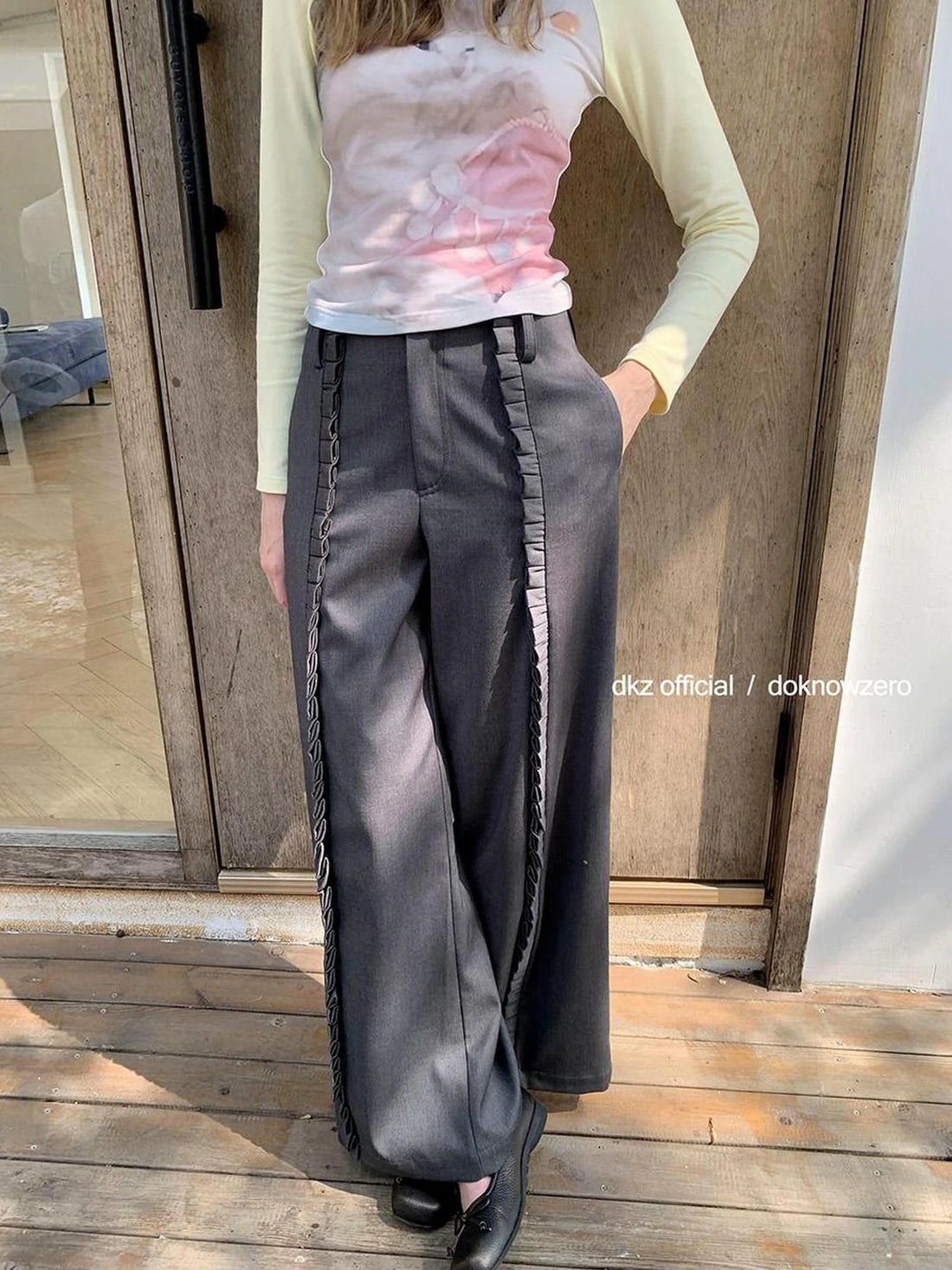 DKZ OFFICIAL Gray Flared Trousers With Lace Trim And Contrast Panels