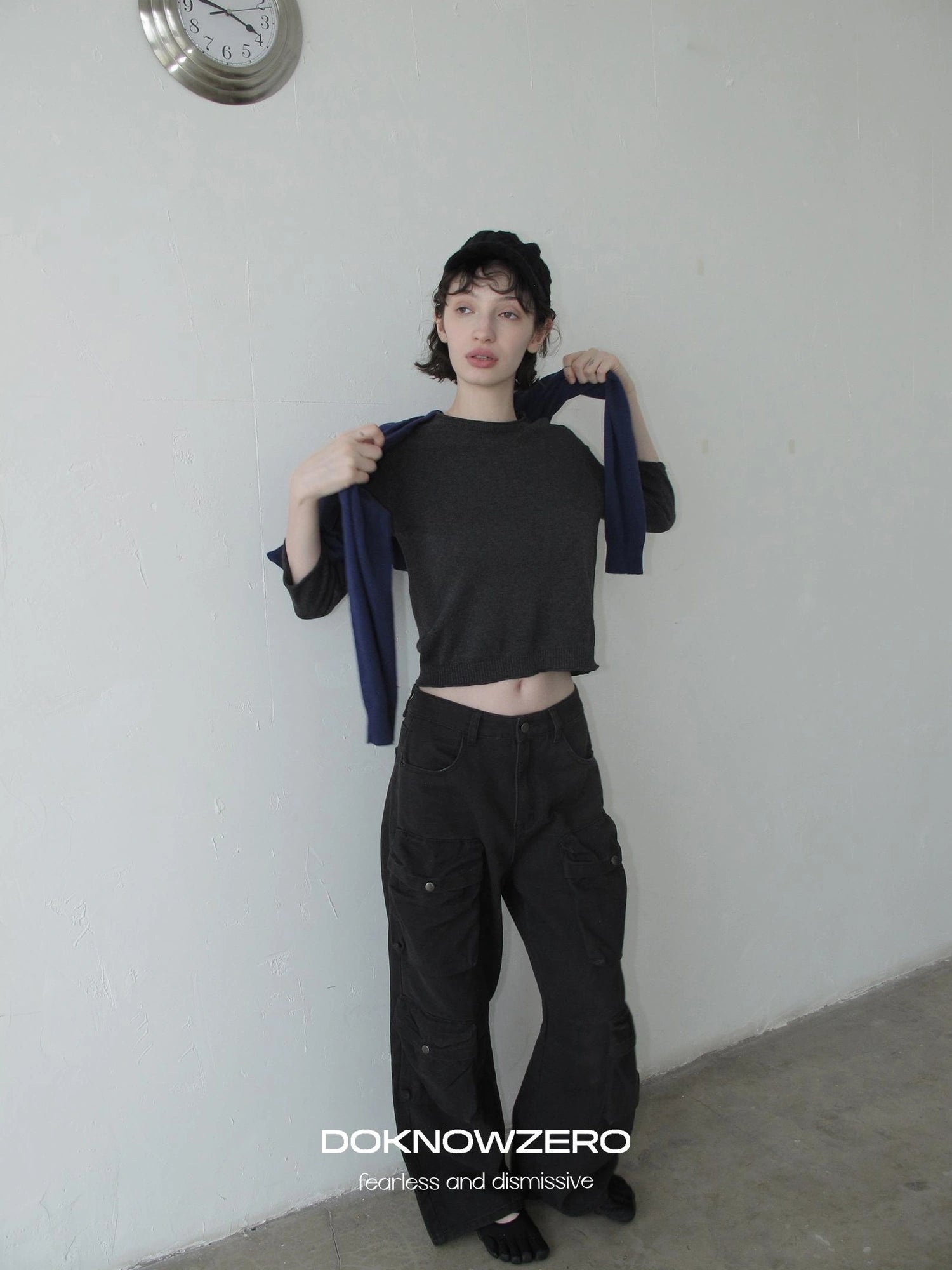 DKZ OFFICIAL Gray Multi Pocket Cargo Pants For Women Loose Fit Retro Long Pants