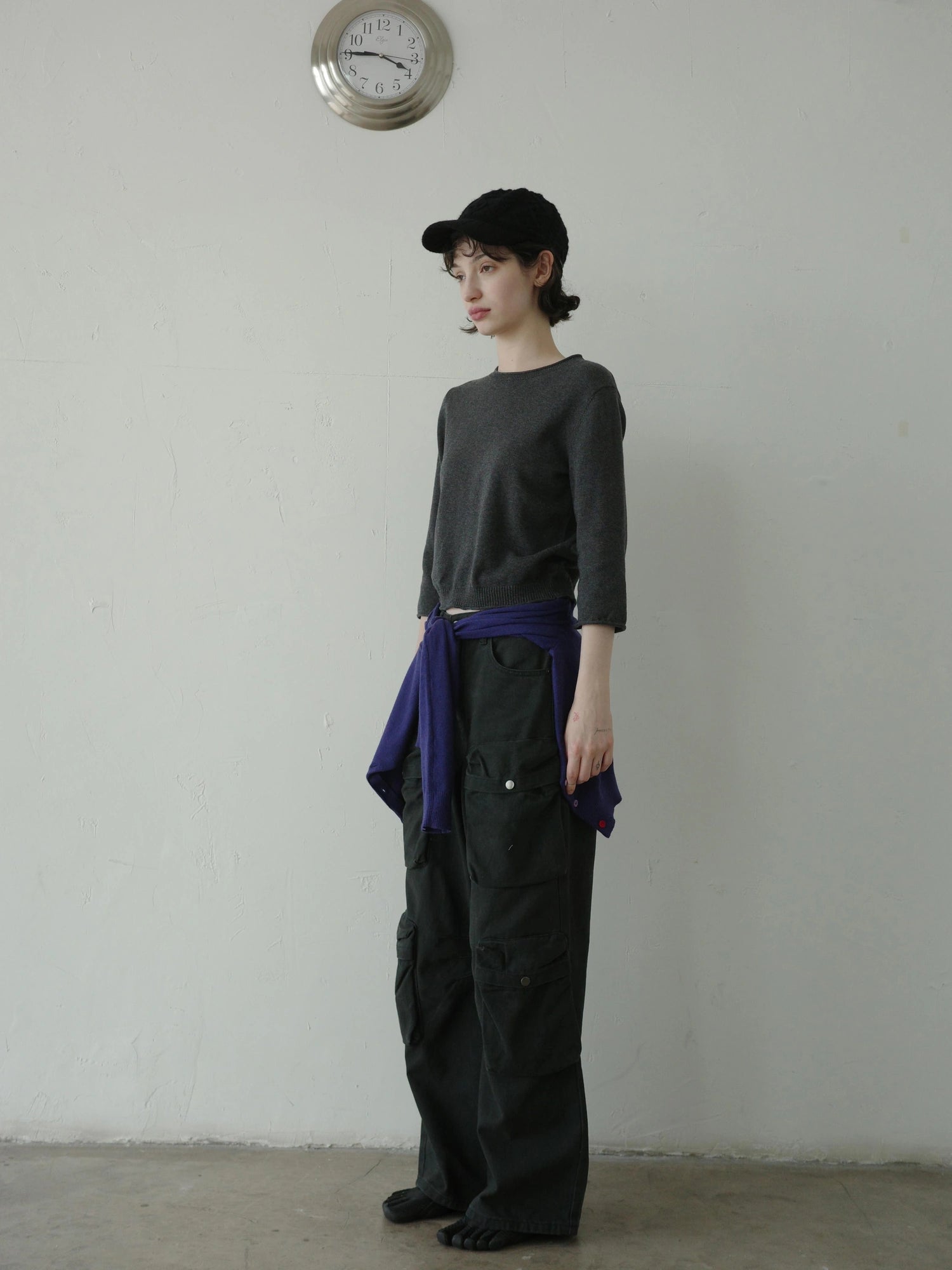 DKZ OFFICIAL Gray Multi Pocket Cargo Pants For Women Loose Fit Retro Long Pants