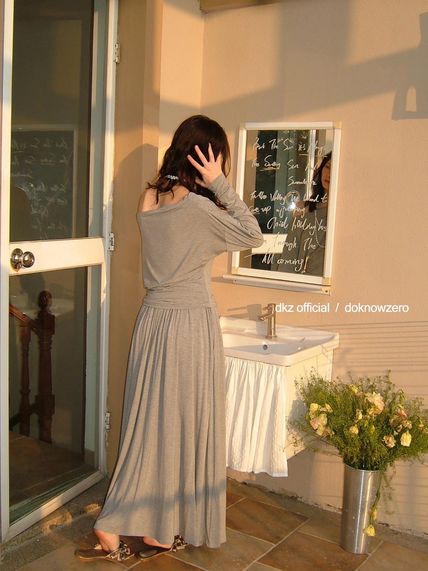 DKZ OFFICIAL Gray One Shoulder Knit Sweater And Midi Dress Set