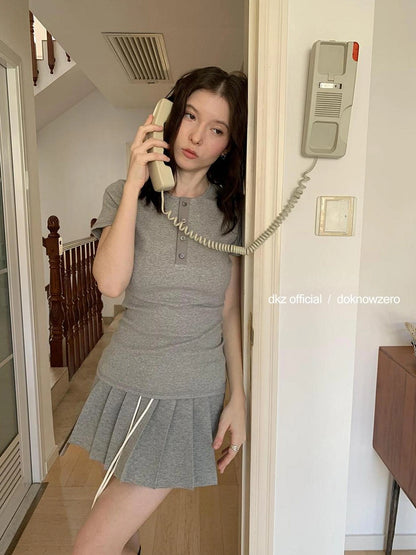 DKZ OFFICIAL Gray Pleated A Line Skirt with Contrast Color Block