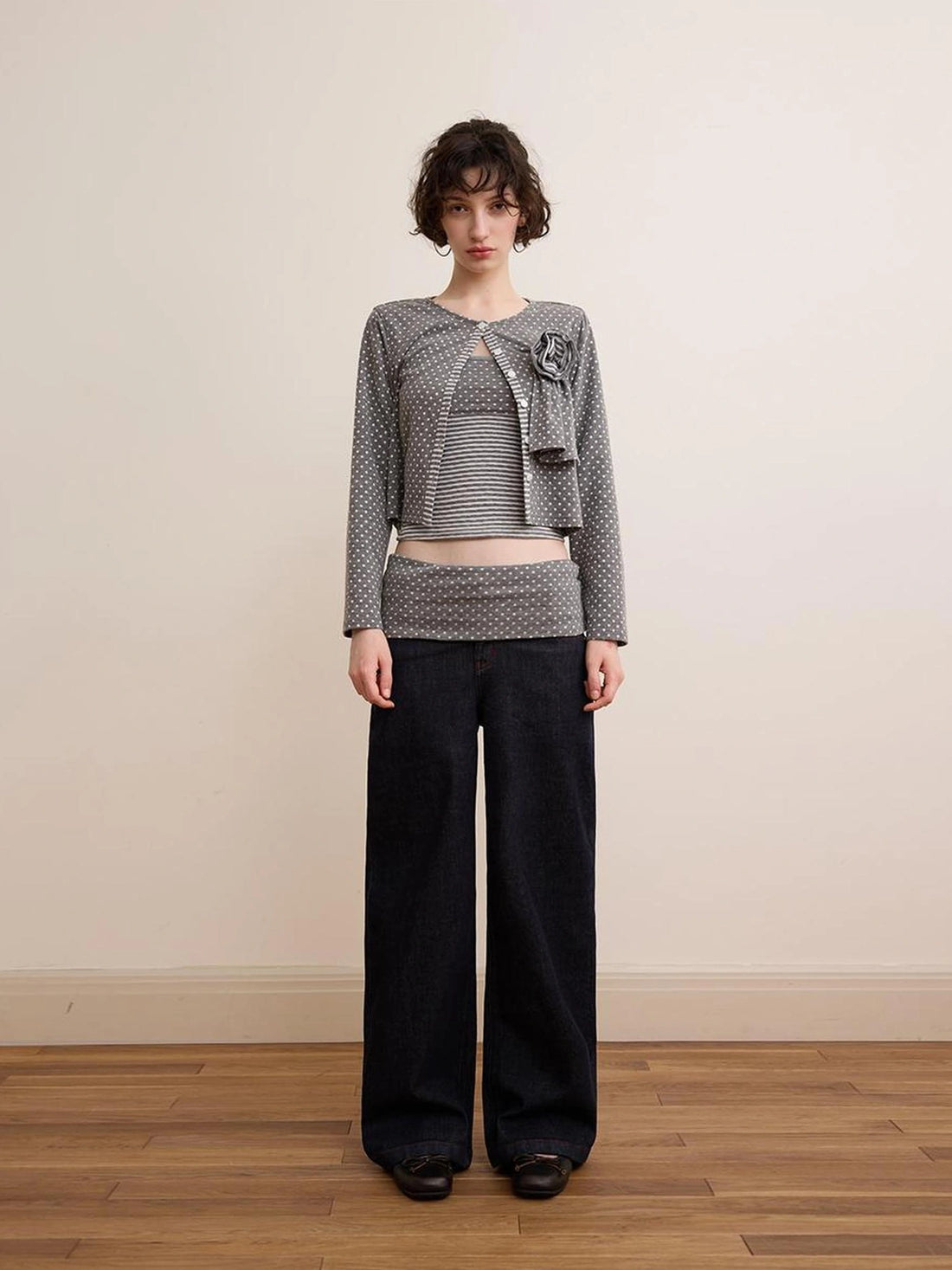 DKZ OFFICIAL Gray Polka Dot Knit Cardigan With Detachable Flower