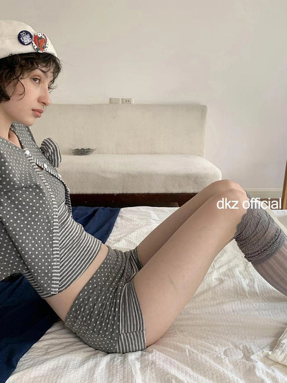 DKZ OFFICIAL Gray Polka Dot Knit Cardigan With Detachable Flower