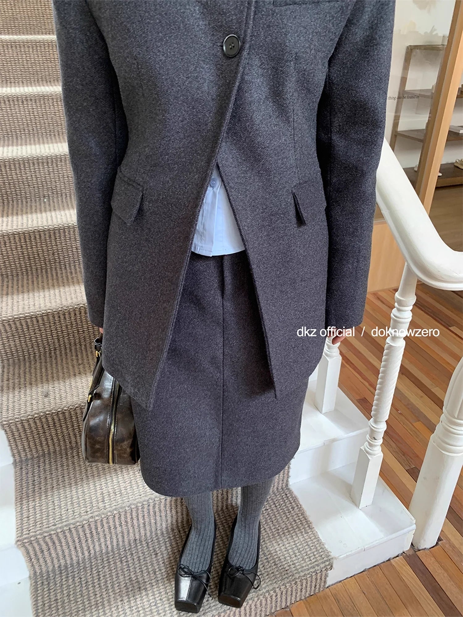 DKZ_OFFICIAL_Gray_Retro_Quilted_Blazer_And_Midi_Skirt_Set_MISSTT