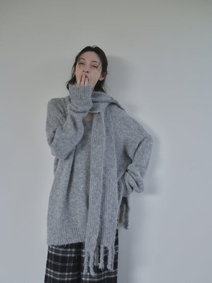 DKZ_OFFICIAL_Gray_V-neck_Oversized_Lazy_Knit_With_Scarf_Women&