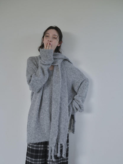 DKZ OFFICIAL Gray V-neck Oversized Lazy Knit With Scarf Women&