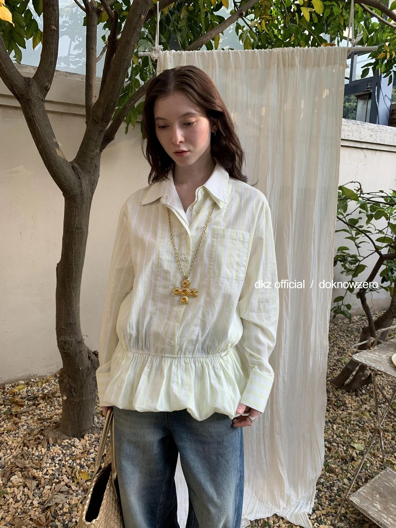 DKZ OFFICIAL Green Vertical Stripe Double Collar Blouse With Bloom Hem