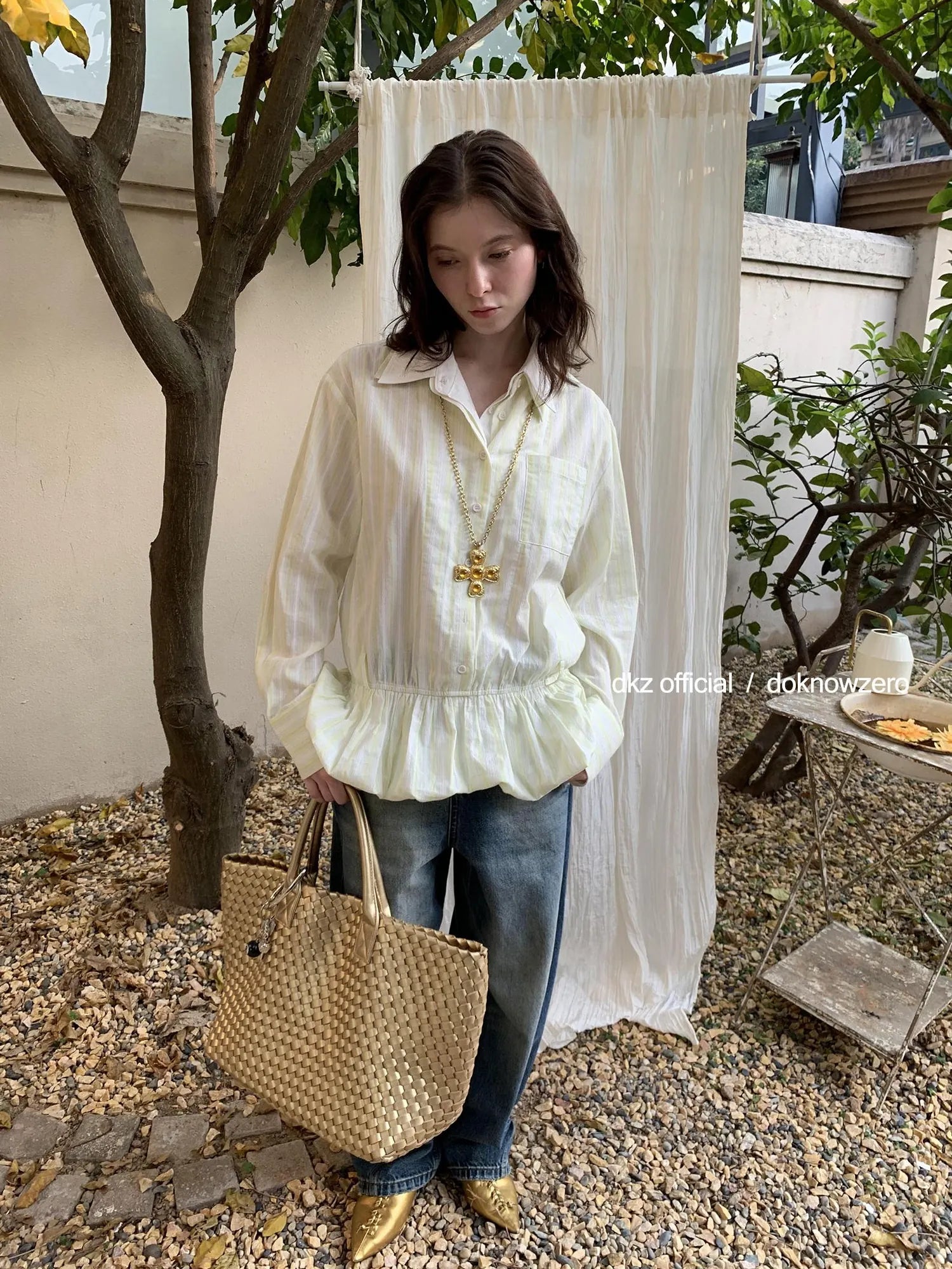 DKZ OFFICIAL Green Vertical Stripe Double Collar Blouse With Bloom Hem