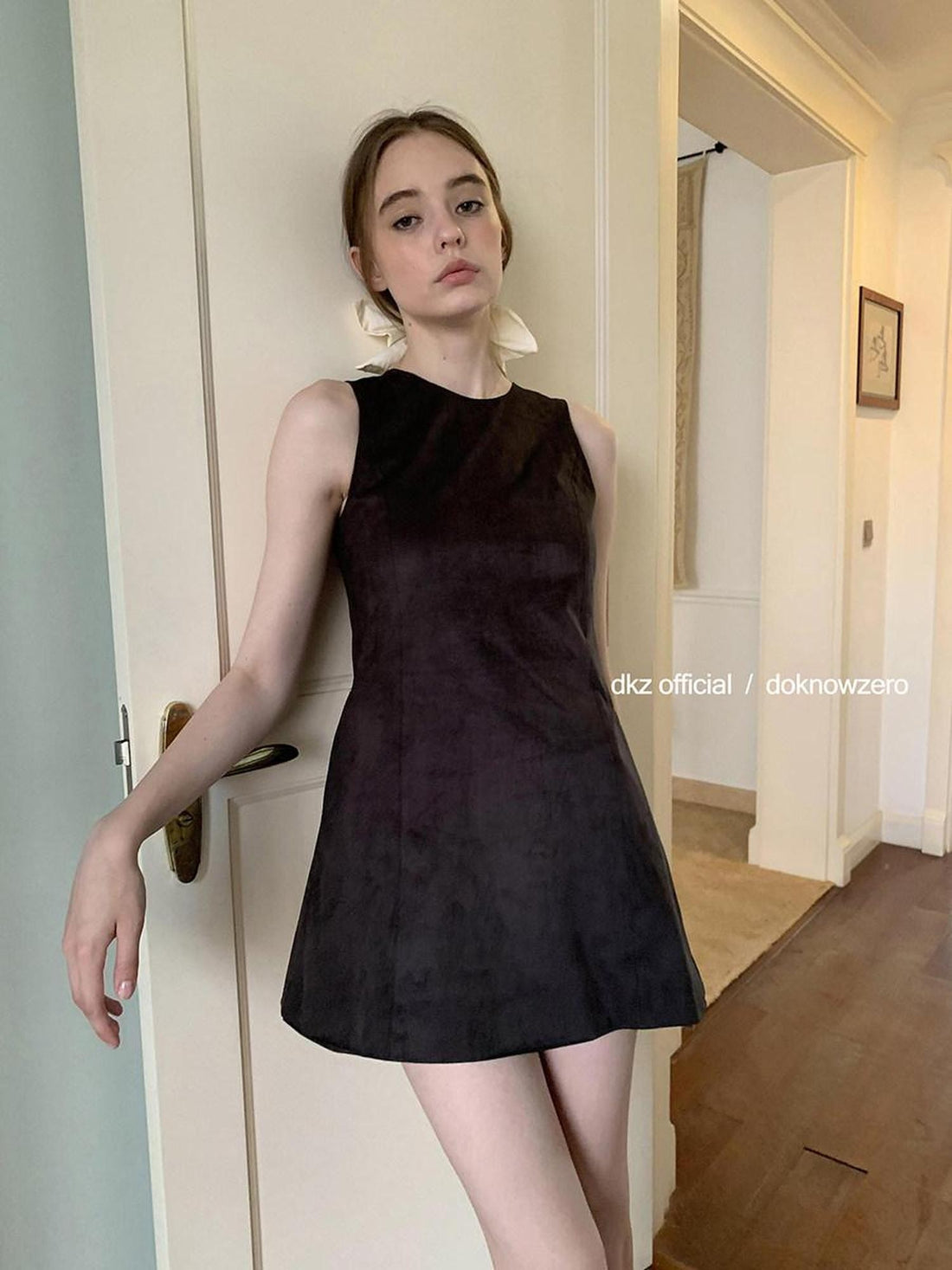 DKZ OFFICIAL Grey Aline Cinched Waist Sleeveless Velvet Women&