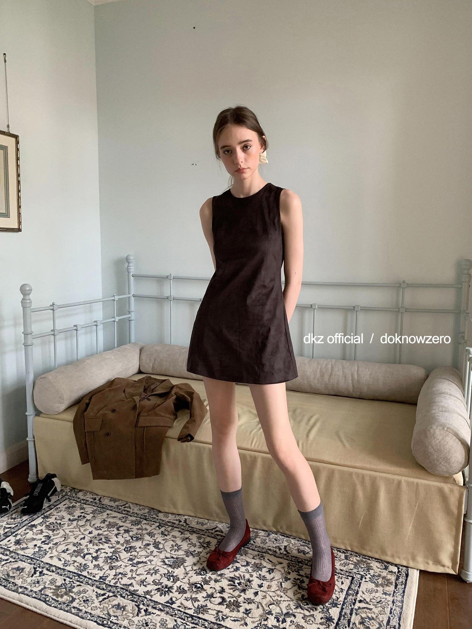 DKZ OFFICIAL Grey Aline Cinched Waist Sleeveless Velvet Women&