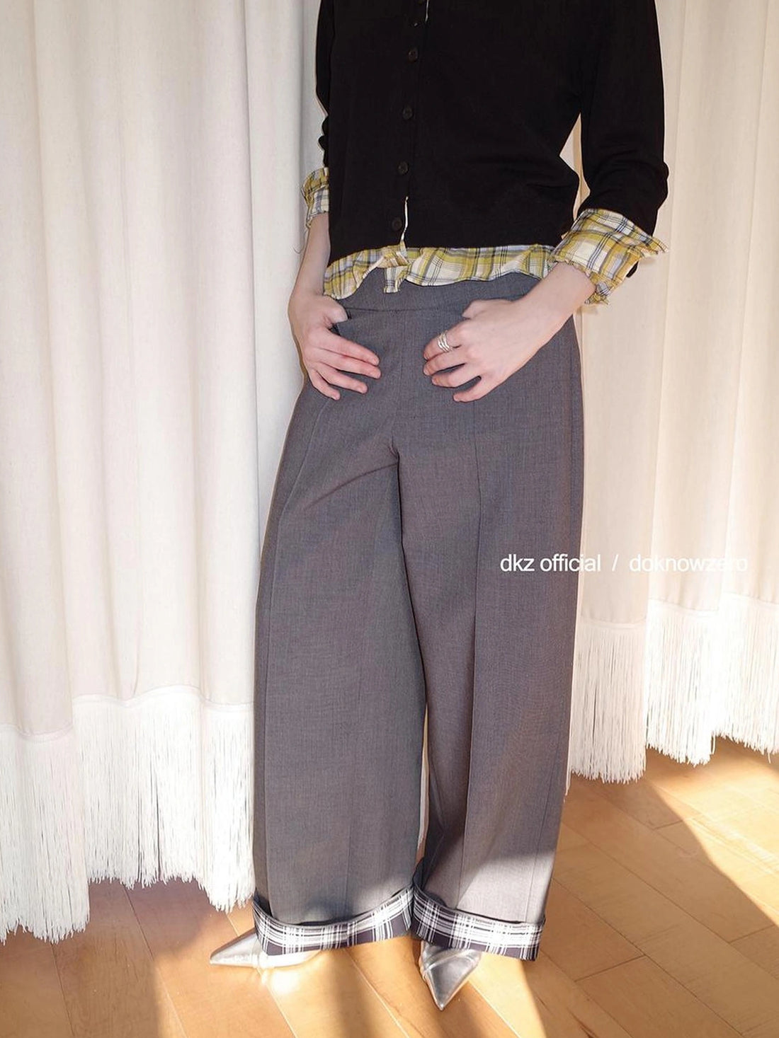 DKZ OFFICIAL Grey Wide Leg Checkered Cuff Trousers For Women