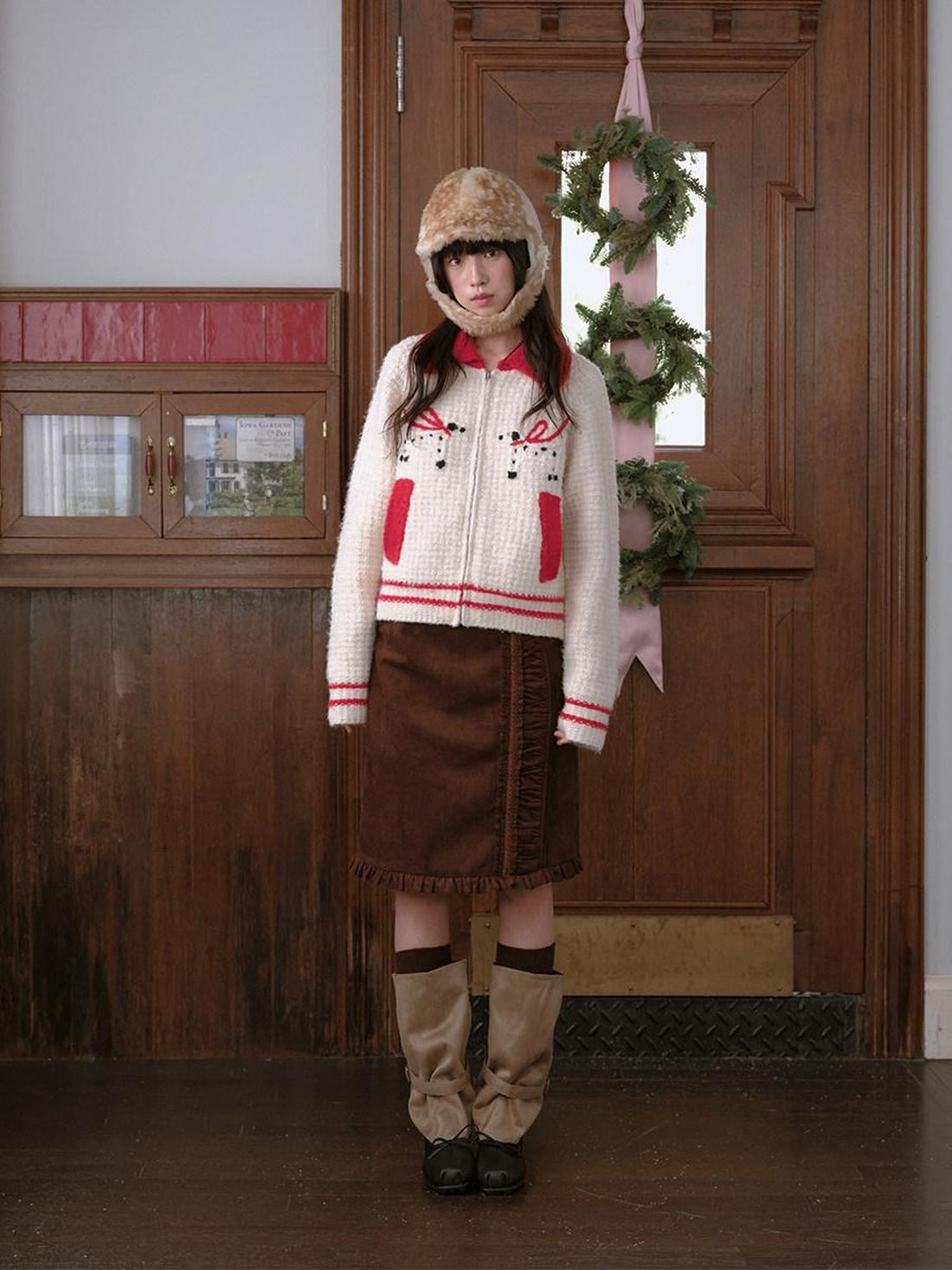 DKZ OFFICIAL Hand Embroidered Dachshund Contrast Lapel Zip Knit Women&