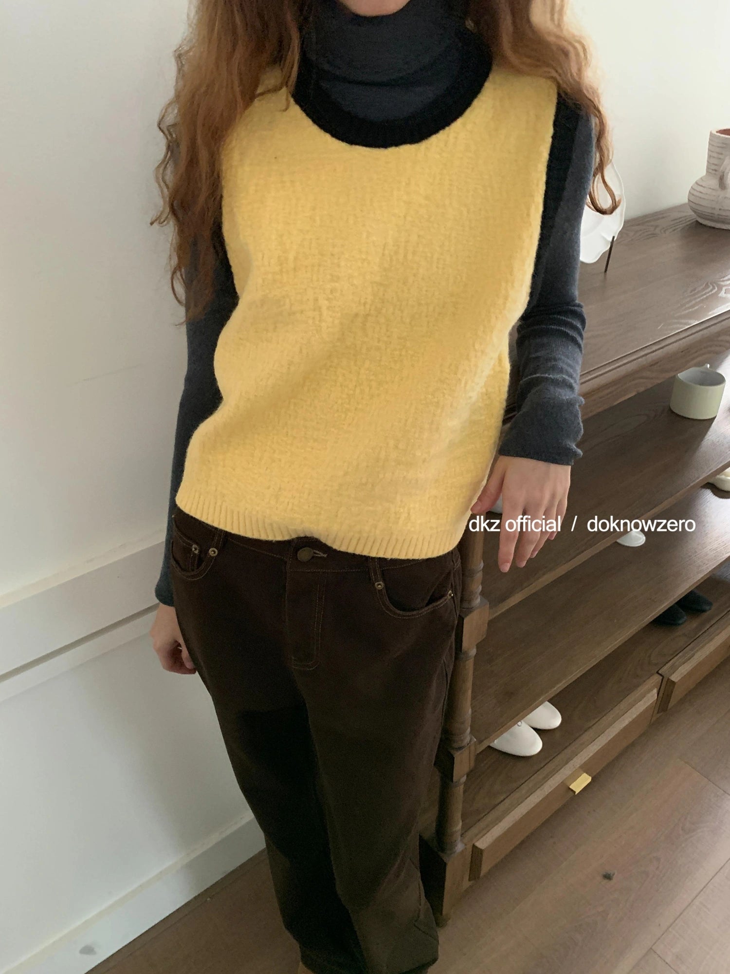 DKZ OFFICIAL High Neck Ribbed Knit Slim Fit Turtleneck Top