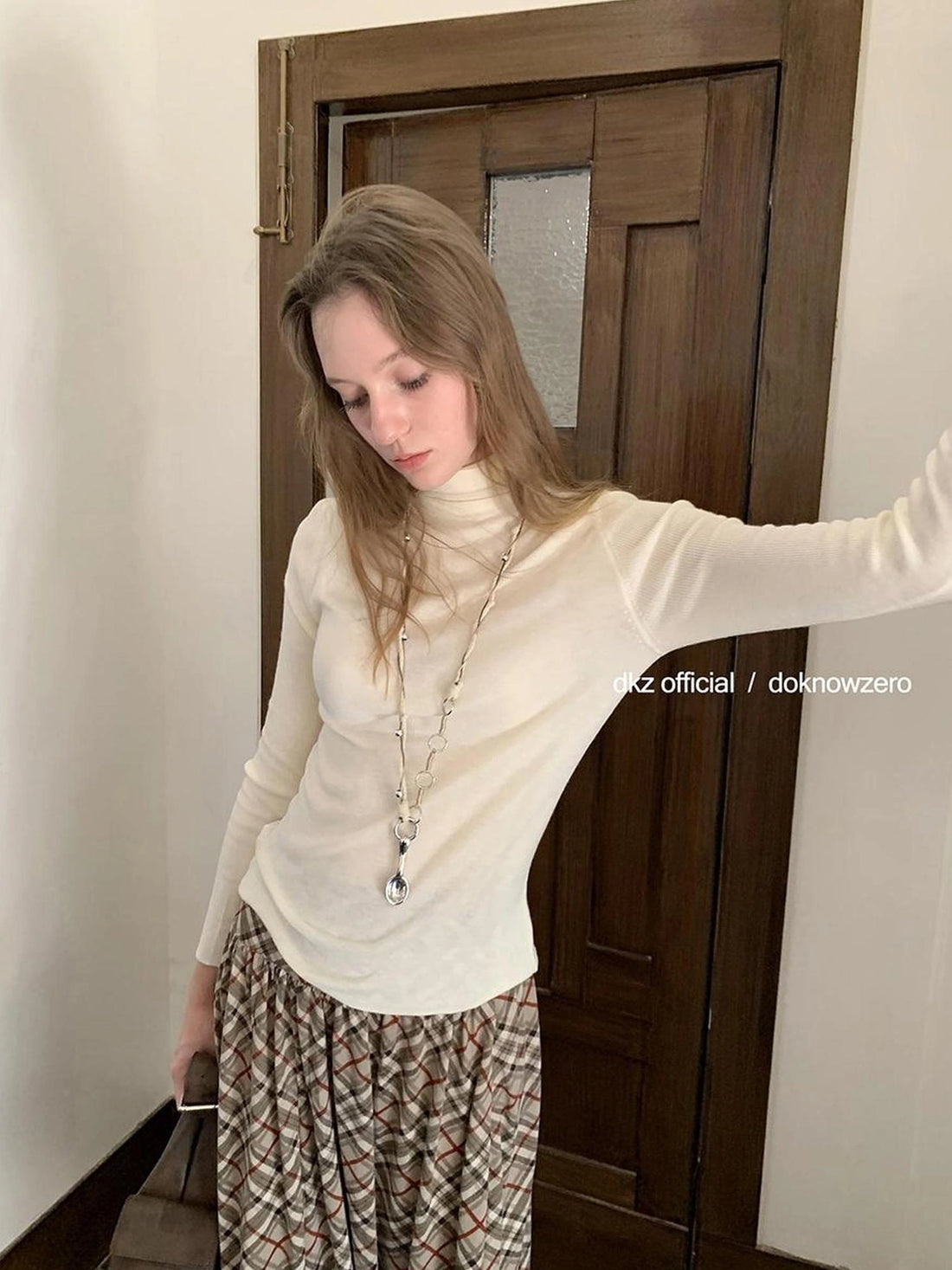 DKZ OFFICIAL High Neck Slim Fit Knit Top For Women