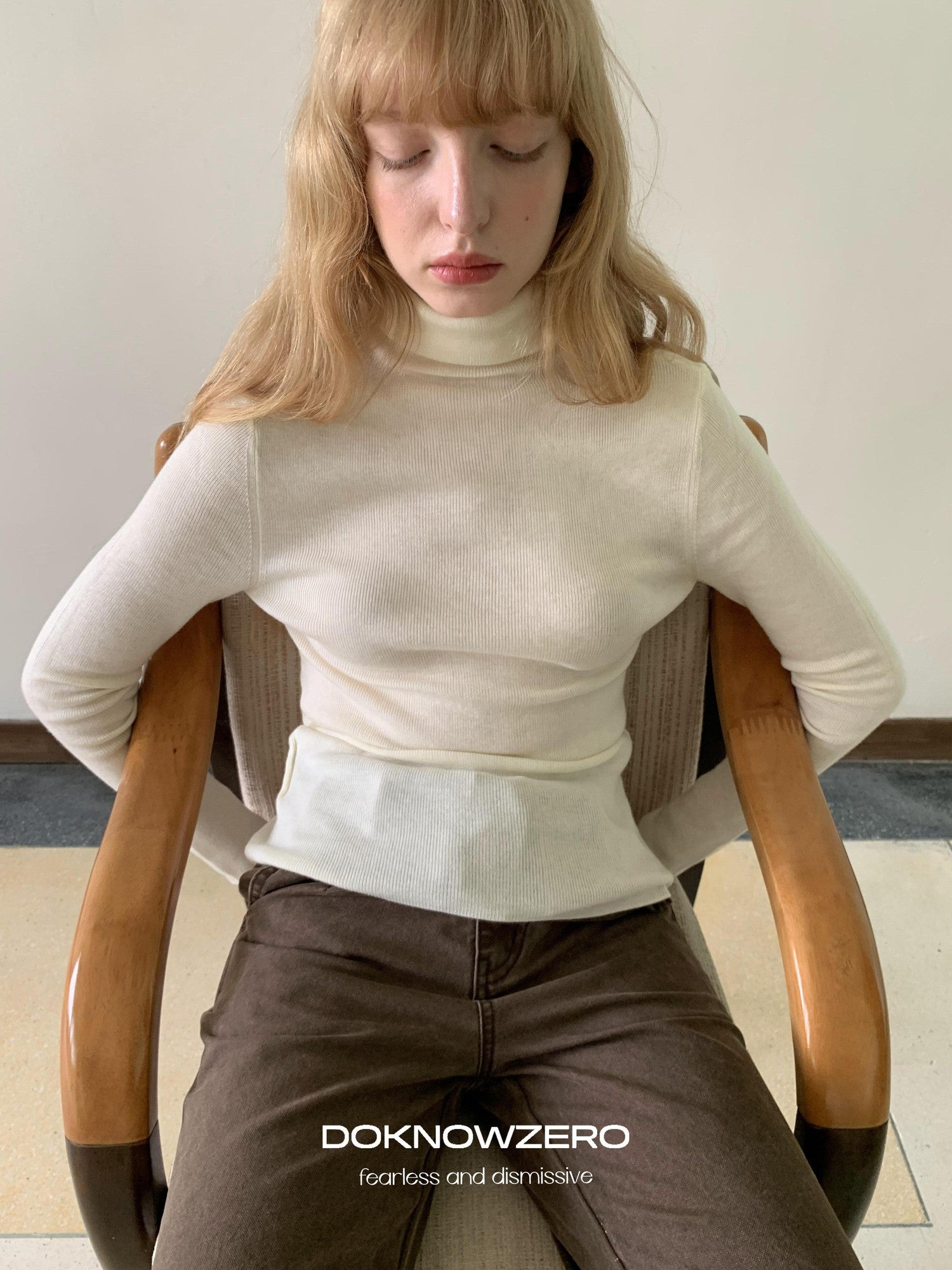 DKZ OFFICIAL High Neck Slim Fit Knit Women&