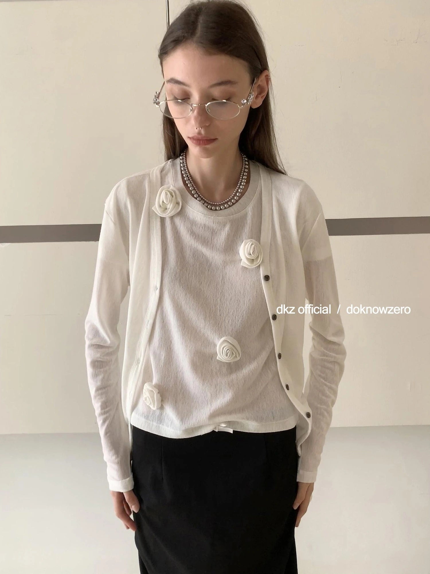 DKZ OFFICIAL Ice Silk Embroidered Short Sleeve T-shirt And Cardigan Two Piece Set