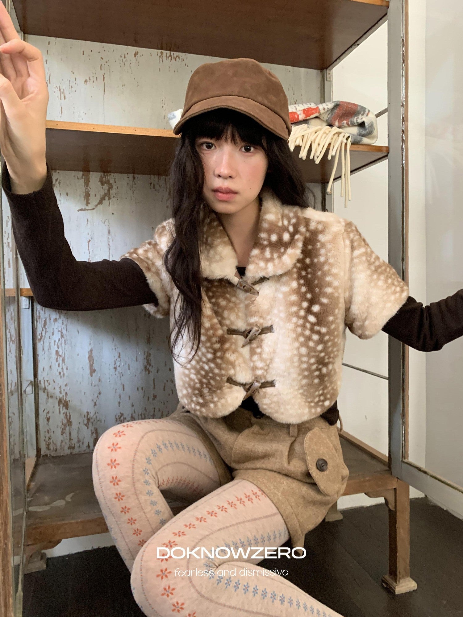 DKZ OFFICIAL Khaki Deer Print Buttoned Cropped Women&