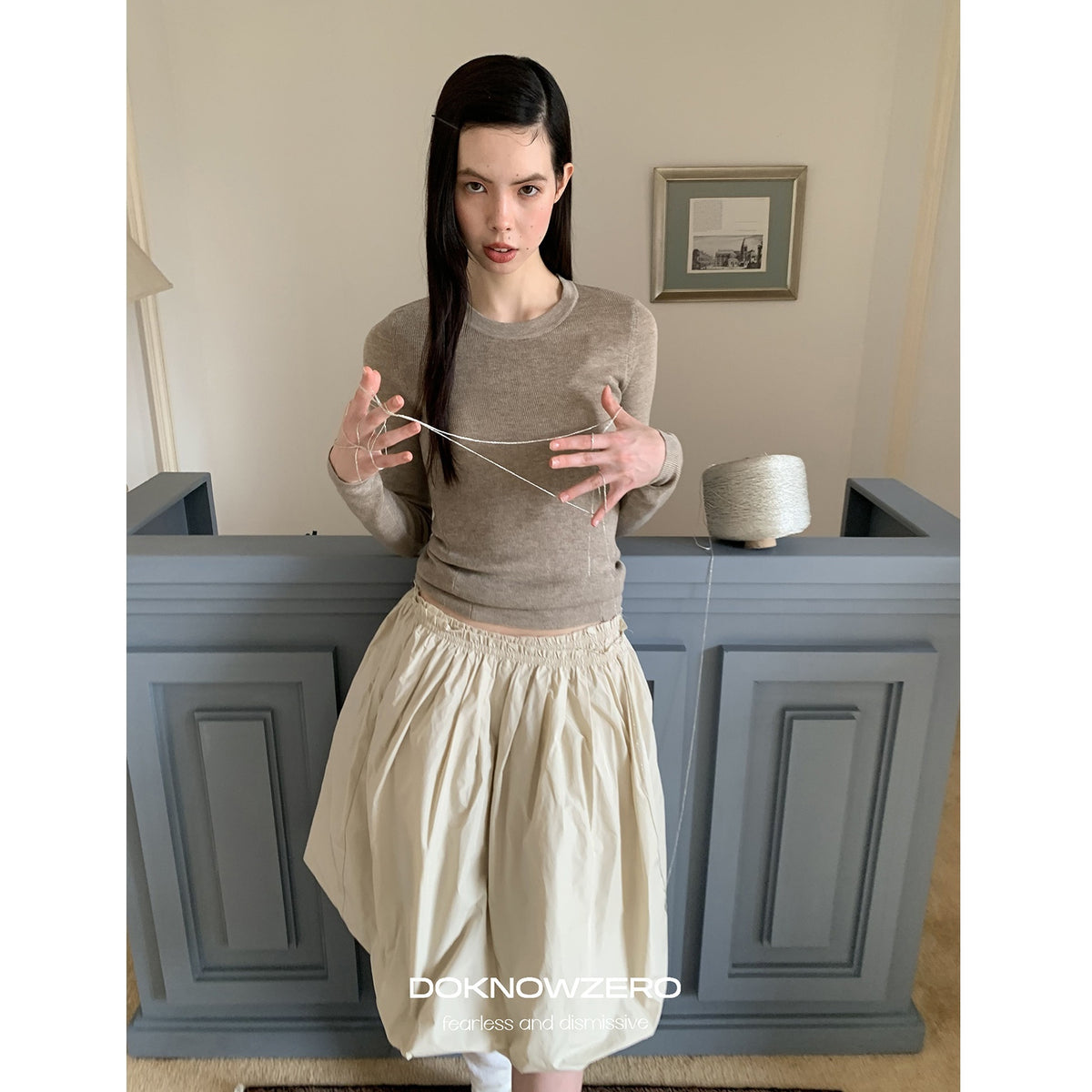 DKZ_OFFICIAL_Knitted_Round_Neck_Slim_Fit_Solid_Women&