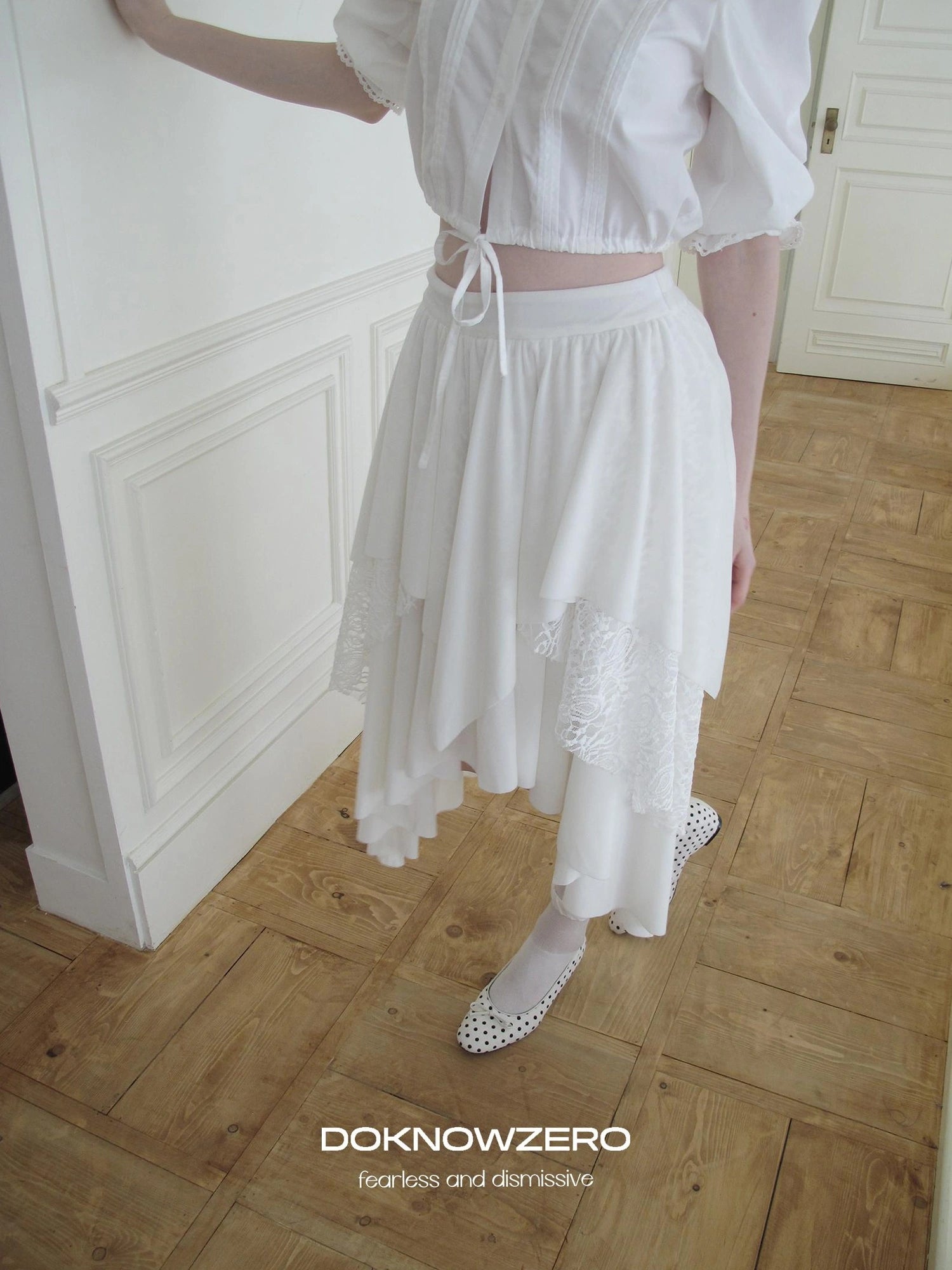 DKZ OFFICIAL Lace Paneled A Line Skirt With Asymmetric Hem