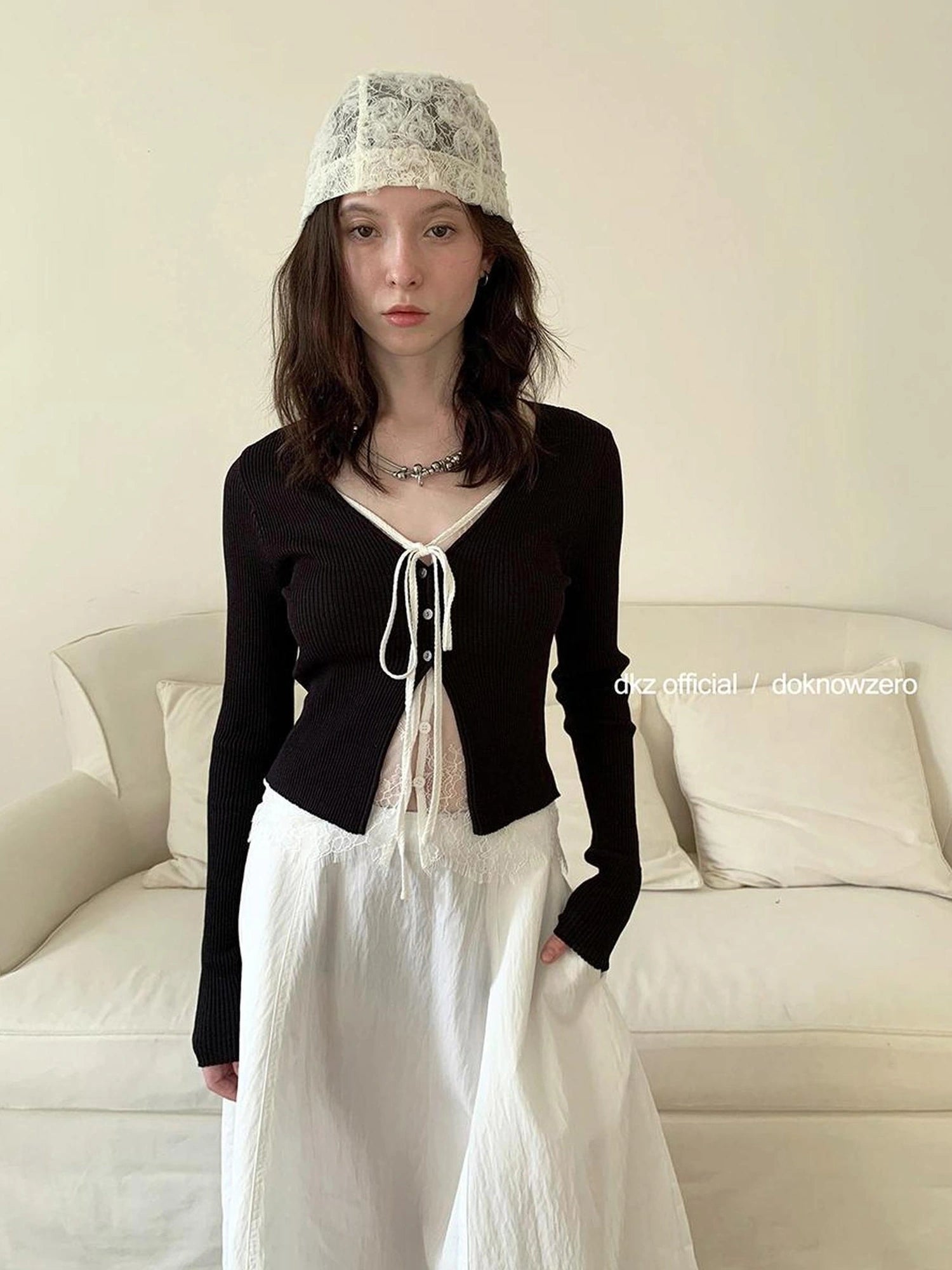 DKZ OFFICIAL Lace Paneled Knit Cardigan