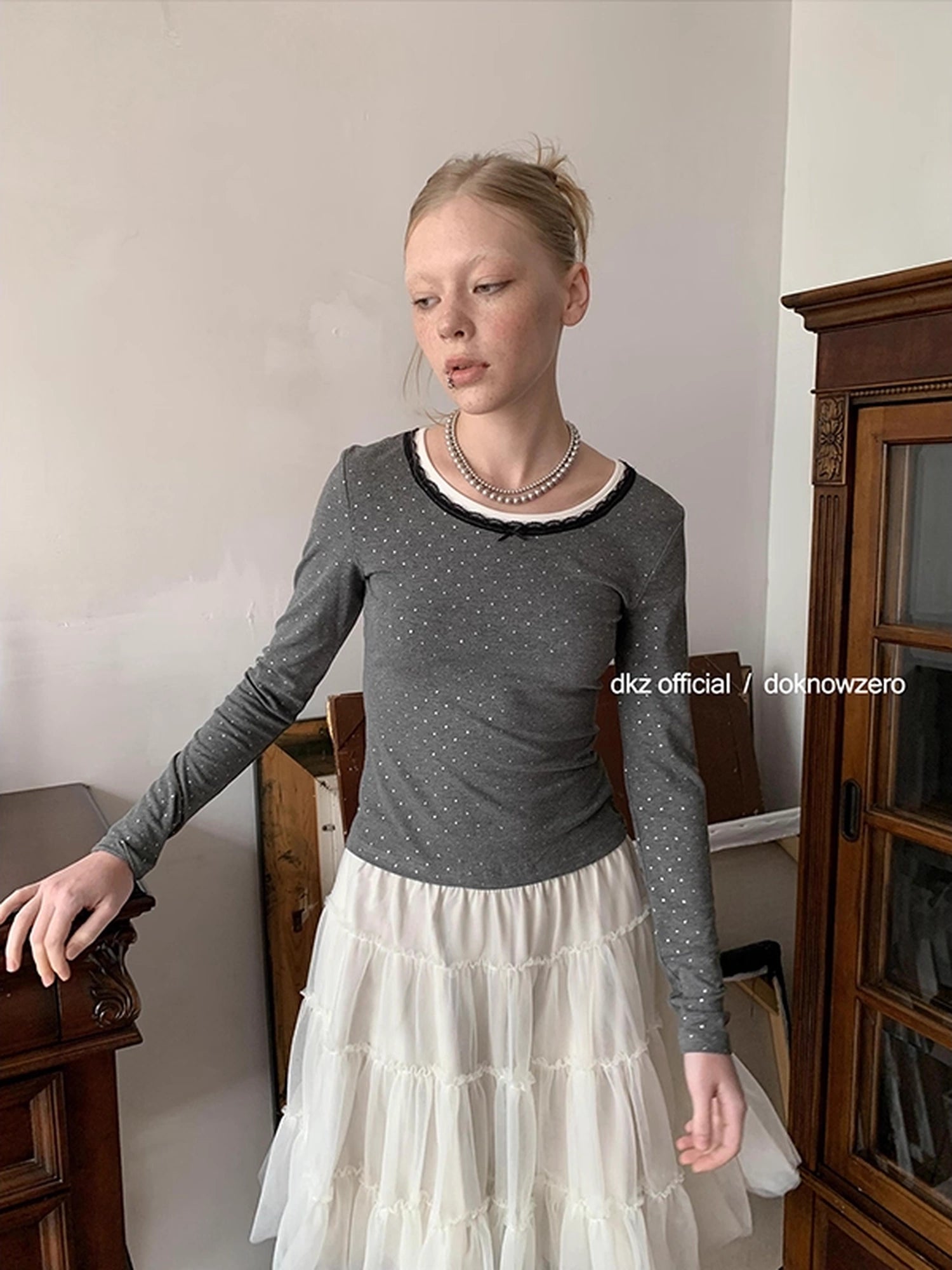 DKZ_OFFICIAL_Lace_Paneled_Long_Sleeve_Top_With_Silver_Foil_Print_MISSTT