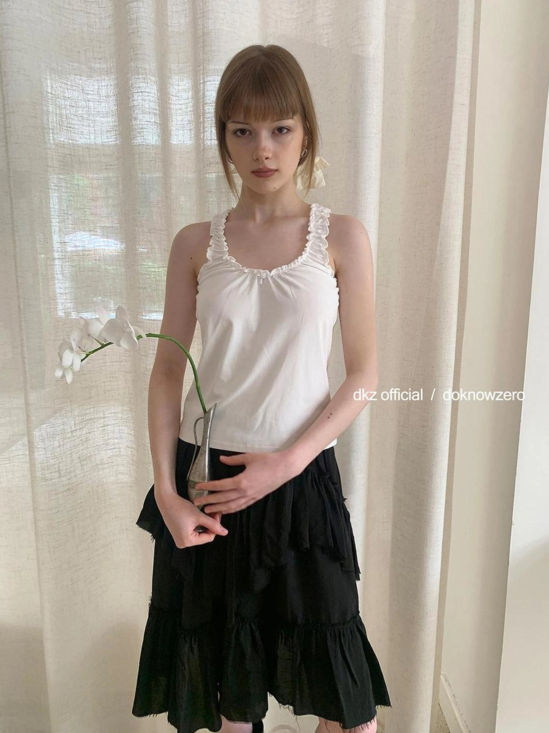 DKZ OFFICIAL Lace Trim Bow Tie Camisole Top