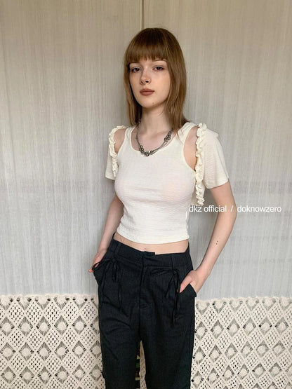 DKZ OFFICIAL Lace Trimmed Knit Camisole With Cropped Cardigan Set