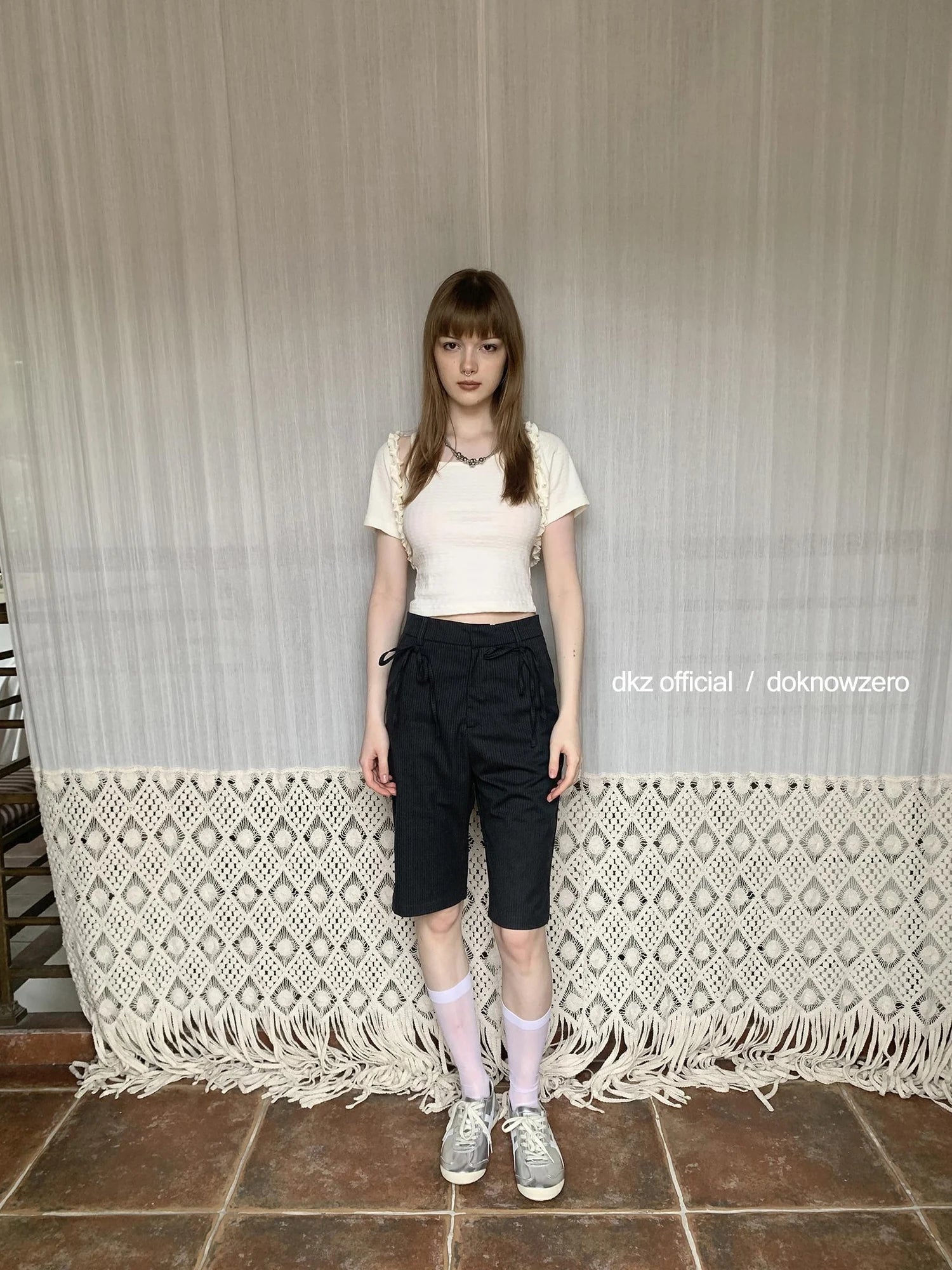 DKZ OFFICIAL Lace Trimmed Knit Camisole With Cropped Cardigan Set