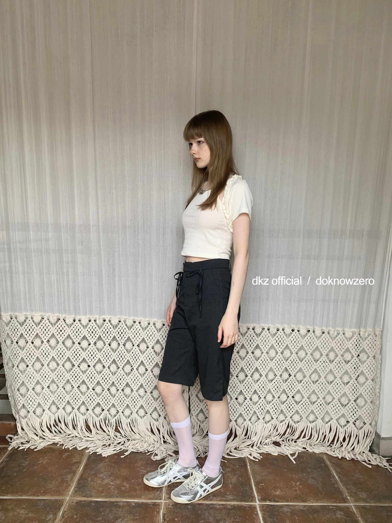 DKZ OFFICIAL Lace Trimmed Knit Camisole With Cropped Cardigan Set