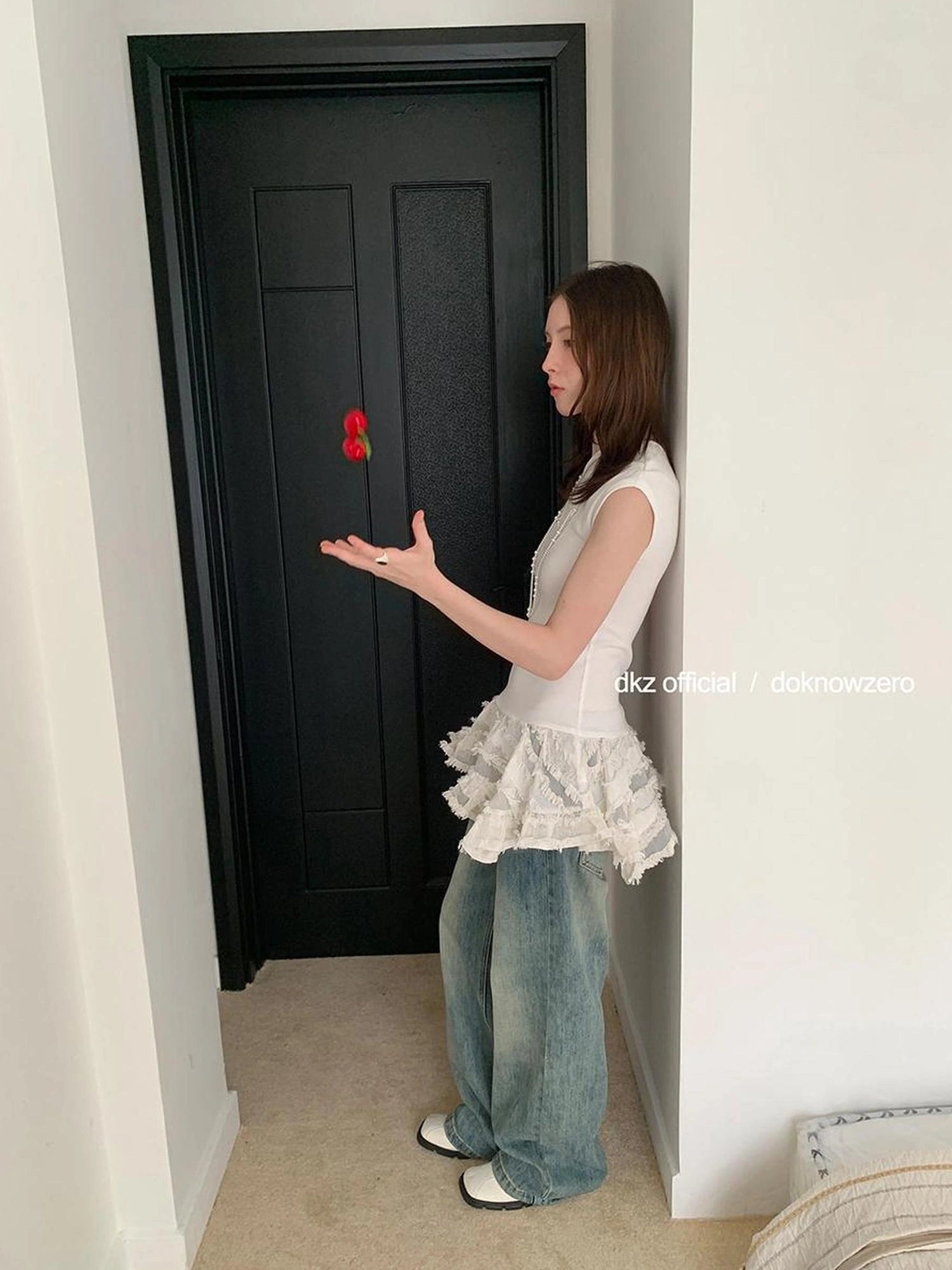 DKZ OFFICIAL Lace Trimmed White Asymmetric Hem Summer Dress