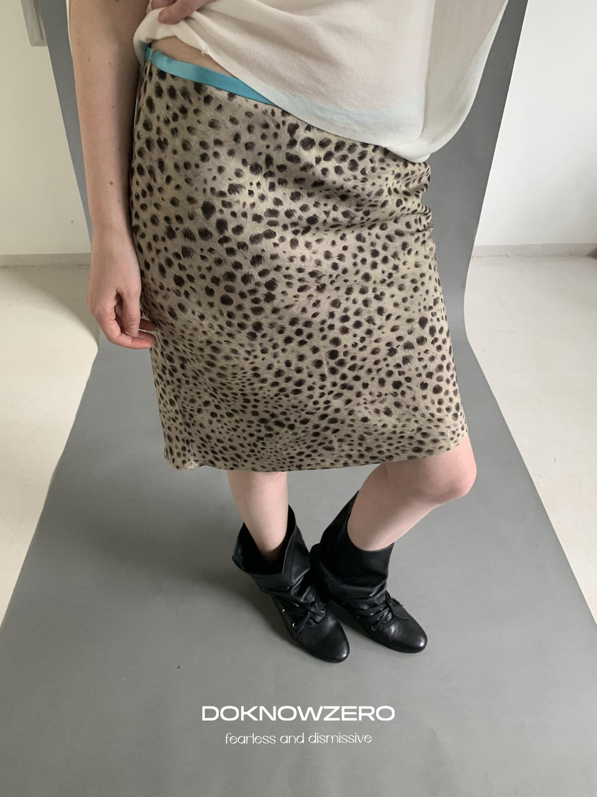 DKZ OFFICIAL Leopard Print Retro Colorblock H Line Printed Women&