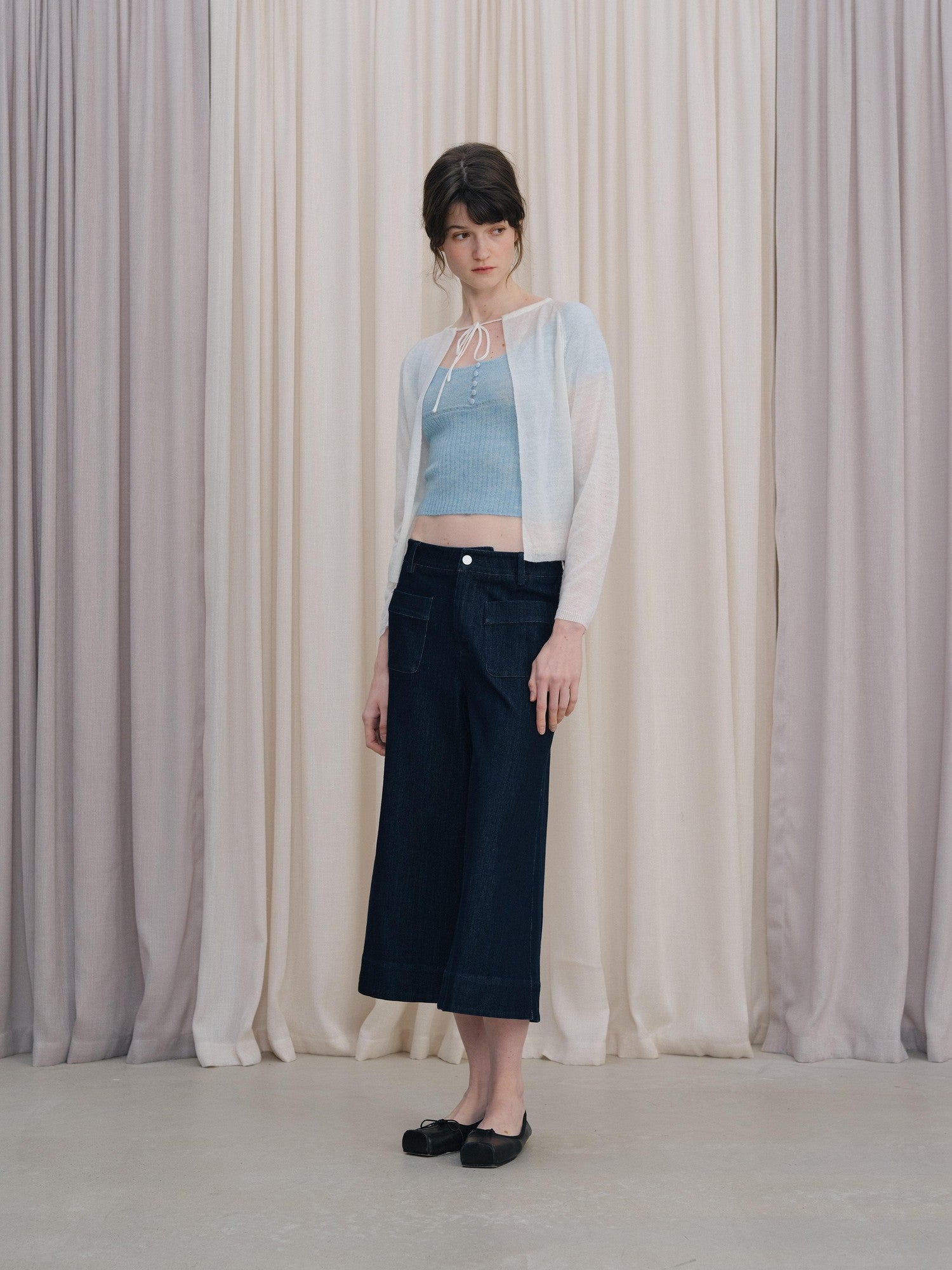 DKZ OFFICIAL Light Blue U Neck Knit Slim Fit Cropped Women&