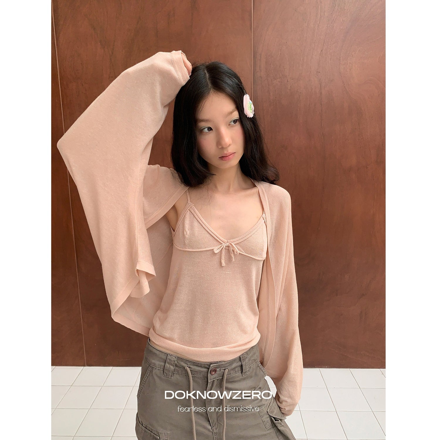 DKZ_OFFICIAL_Lightweight_Knit_Bow_Tie_V-neck_Webbing_Strap_Slim_Fit_Women&