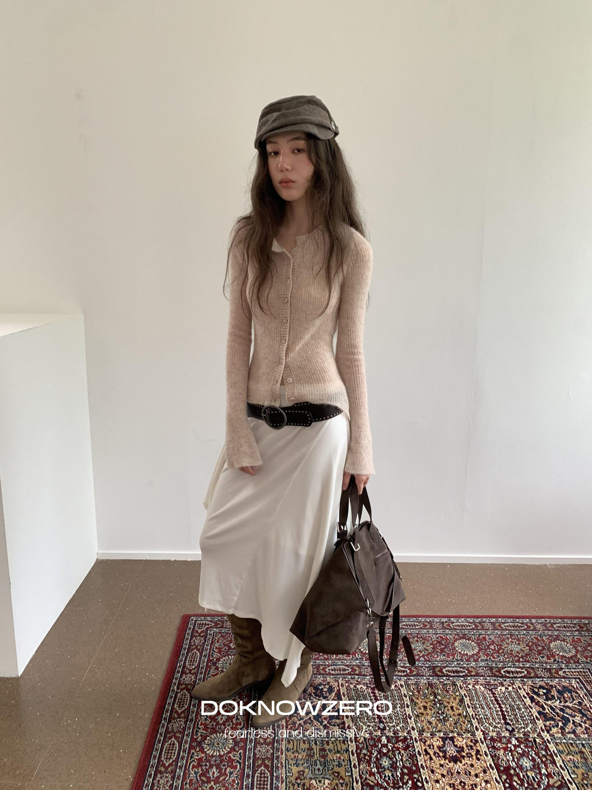 DKZ OFFICIAL Lightweight Slim Fit Round Neck Alpaca Wool Women&
