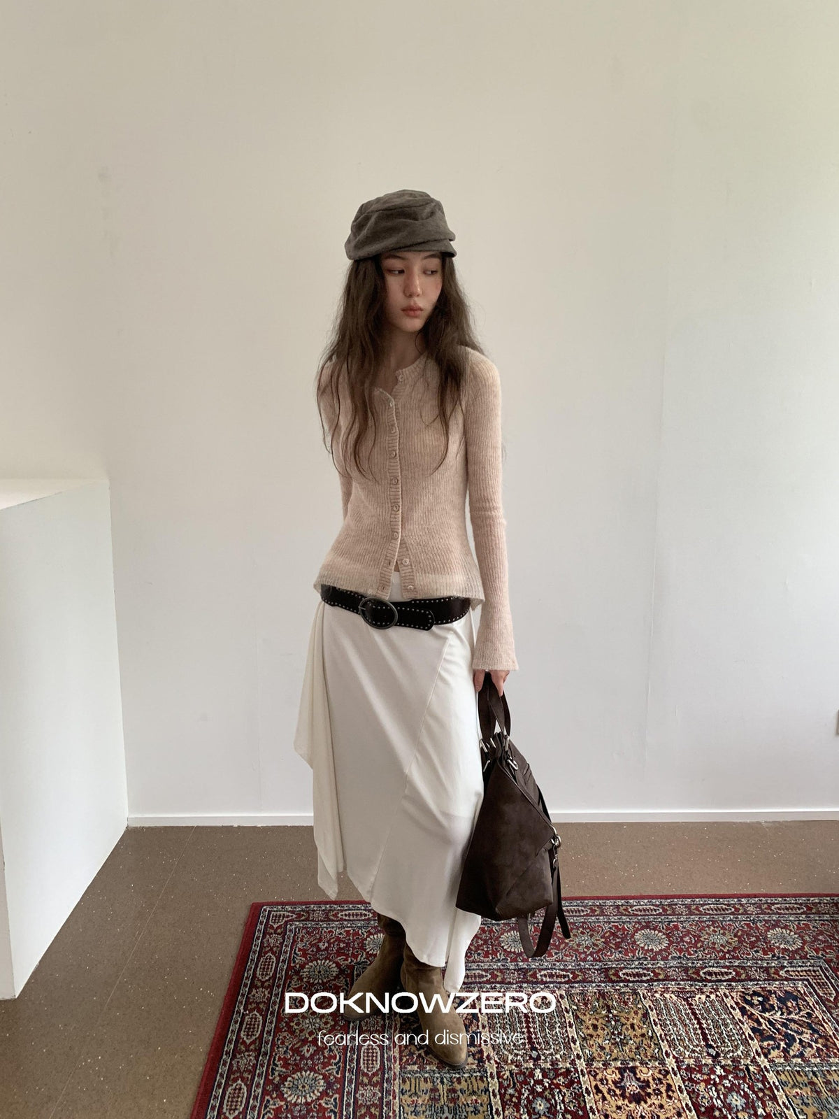 DKZ OFFICIAL Lightweight Slim Fit Round Neck Alpaca Wool Women&