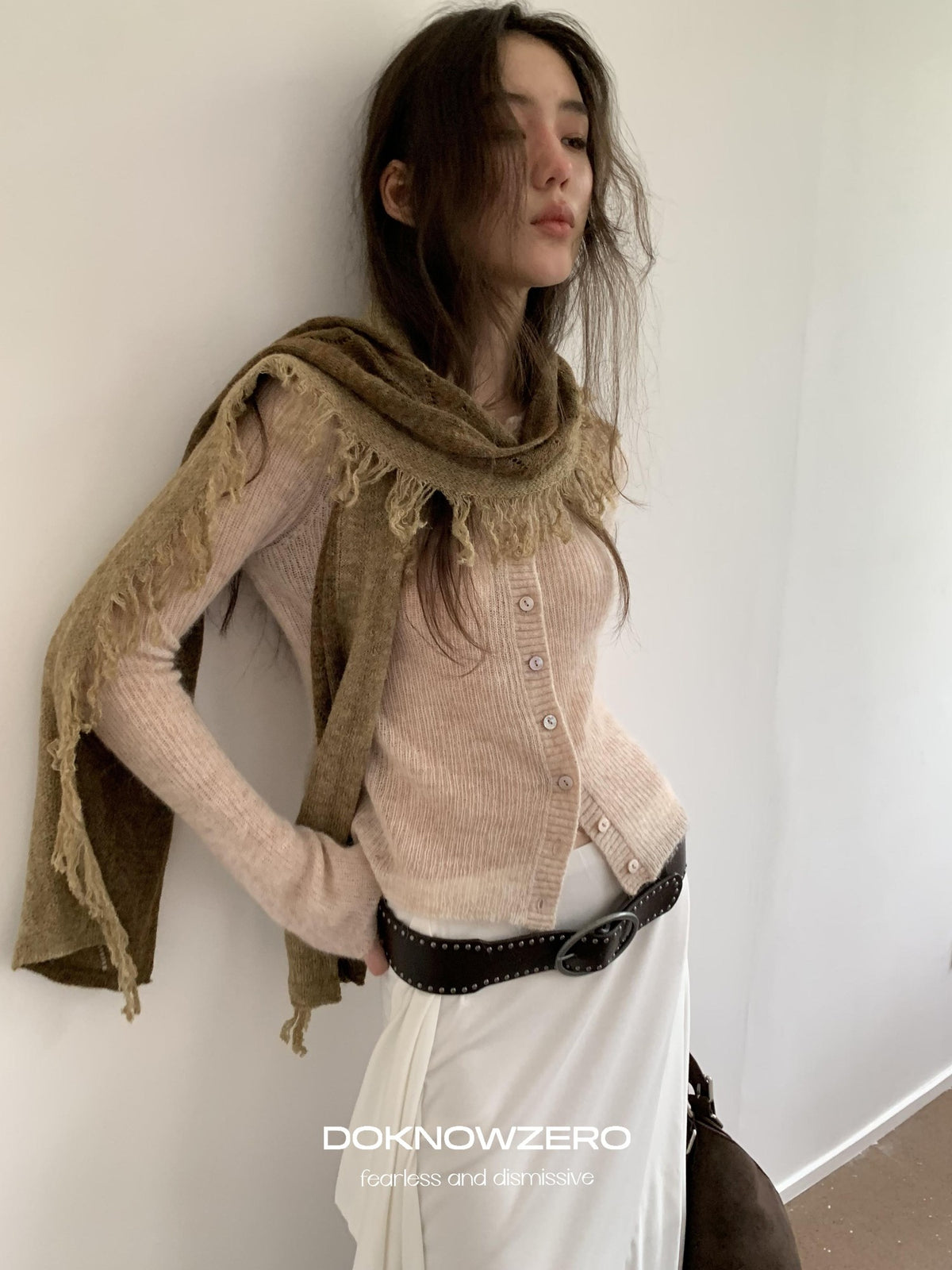 DKZ OFFICIAL Lightweight Slim Fit Round Neck Alpaca Wool Women&