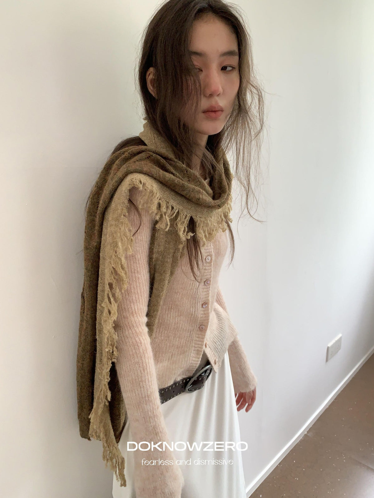 DKZ OFFICIAL Lightweight Slim Fit Round Neck Alpaca Wool Women&