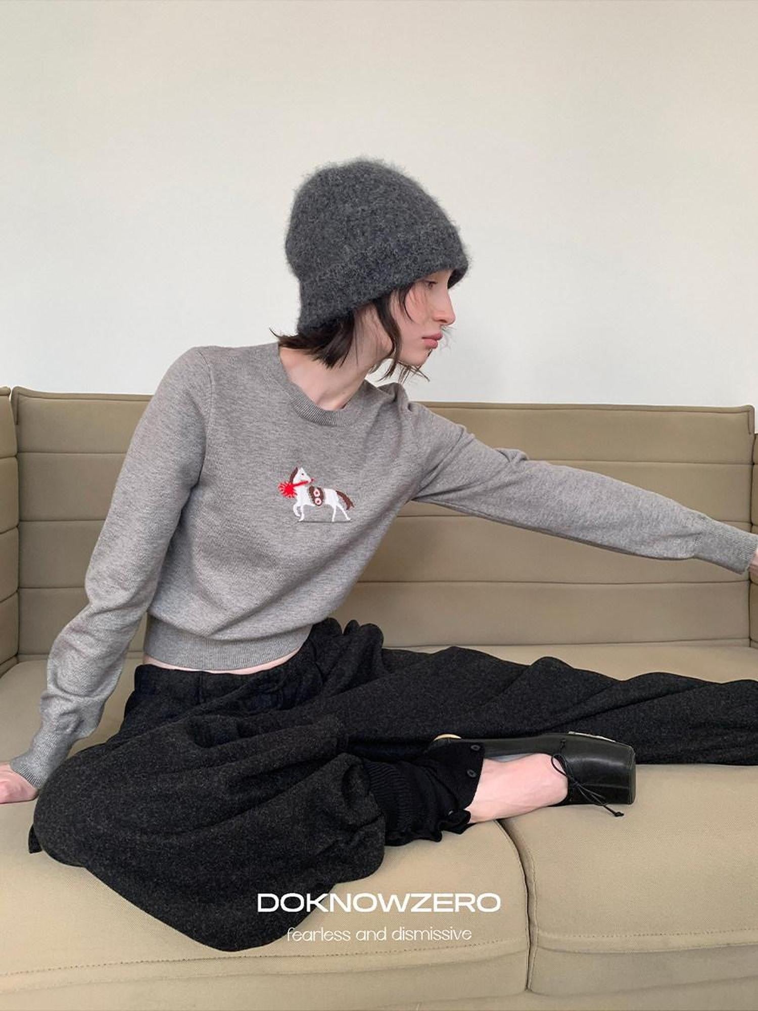 DKZ OFFICIAL Lucky Pony Jacquard Crewneck Long Sleeve Women&