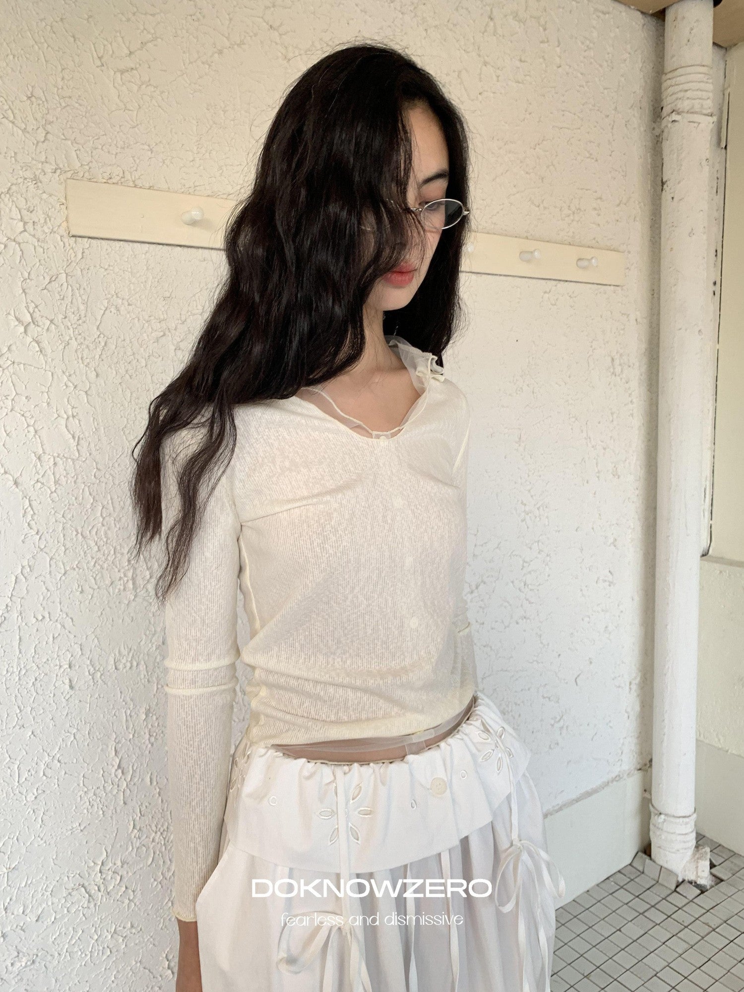 DKZ OFFICIAL Mesh V-neck Knit Hooded Two Piece Women&