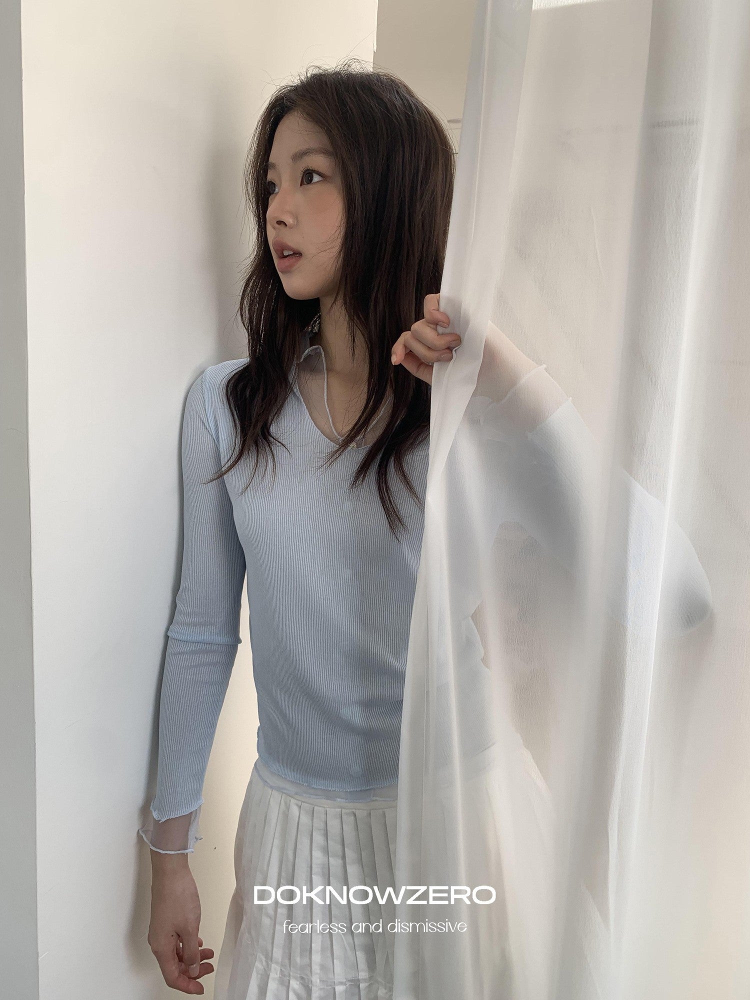 DKZ OFFICIAL Mesh V-neck Knit Hooded Two Piece Women&