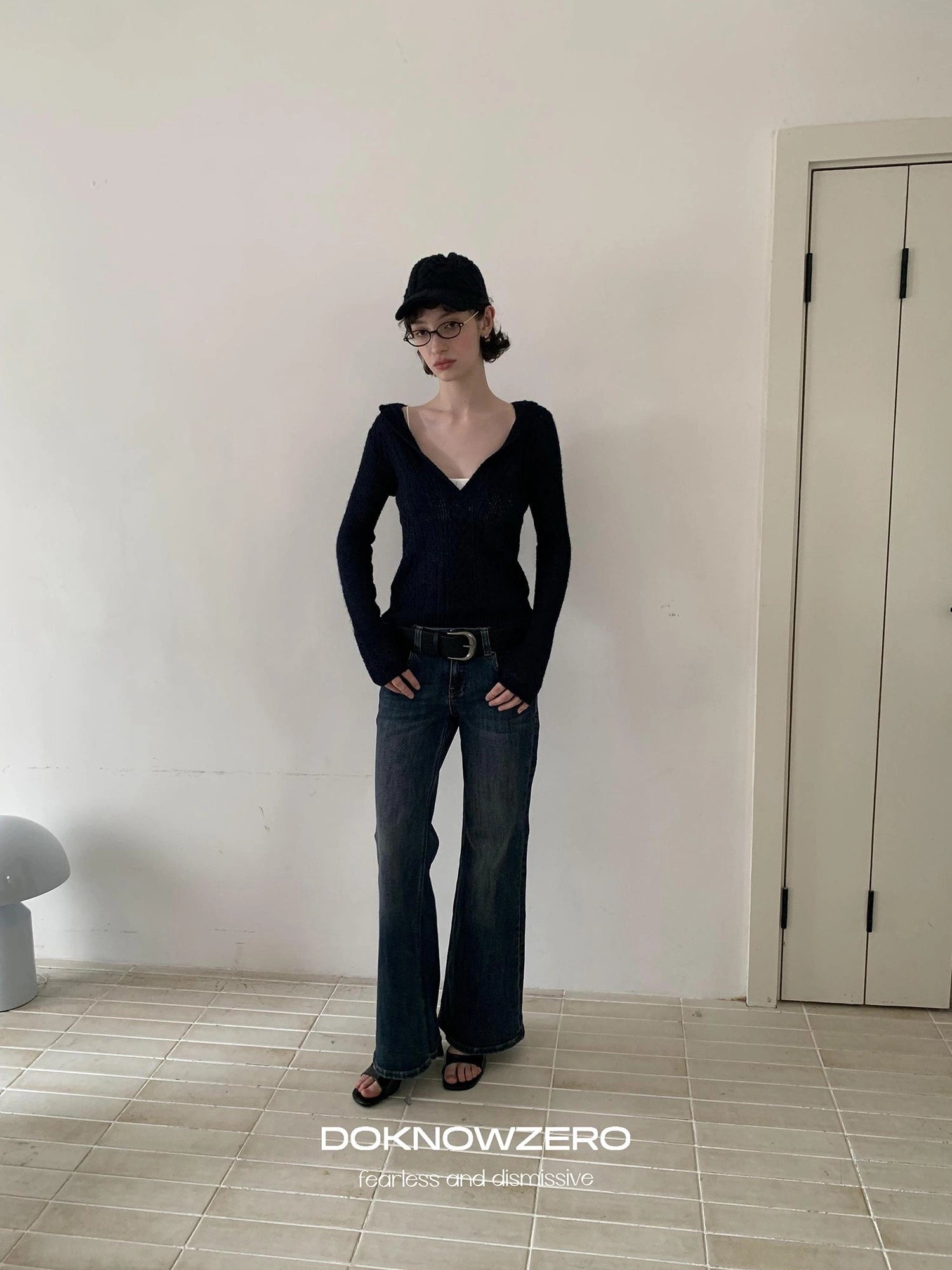 DKZ OFFICIAL Mid Rise Vintage Straight Leg Jeans In Dark Blue