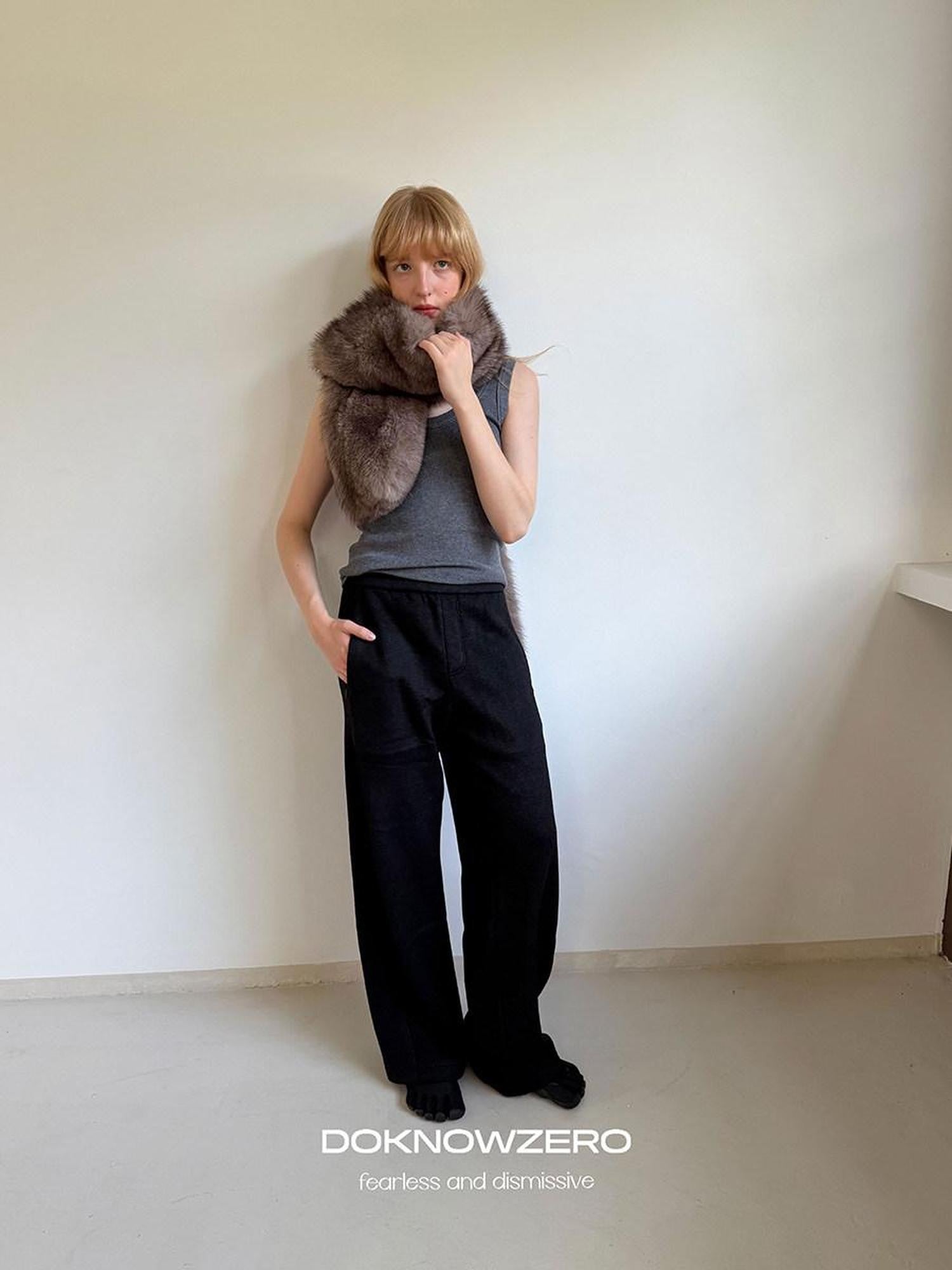 DKZ OFFICIAL Minimalist Banana Straight Leg Women&