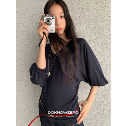 DKZ_OFFICIAL_Navy_V-neck_Lantern_Sleeve_Slim_Women&