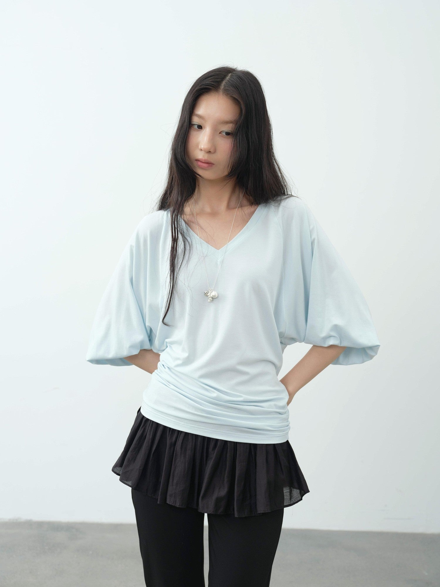 DKZ OFFICIAL Navy V-neck Lantern Sleeve Slim Women&