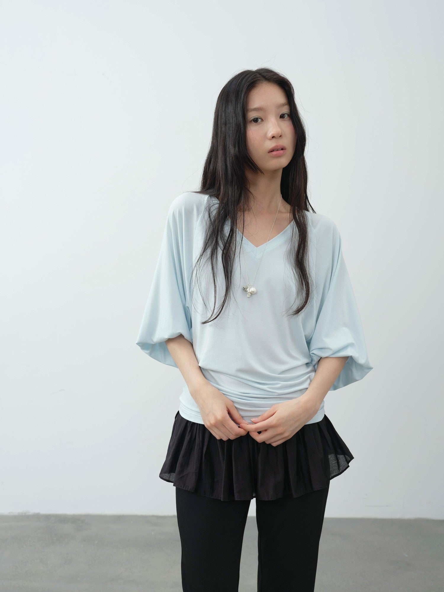 DKZ OFFICIAL Navy V-neck Lantern Sleeve Slim Women&