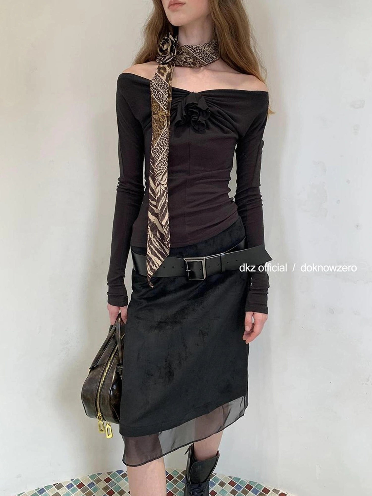 DKZ OFFICIAL One Shoulder Long Sleeve Top with Ruffle Flower Design