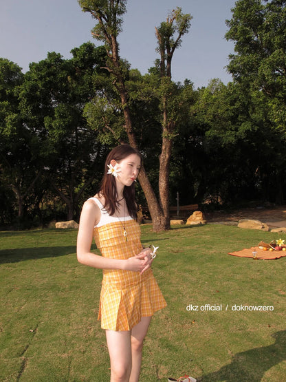 DKZ OFFICIAL Orange Plaid Strappy Midi Dress With Pleated Skirt