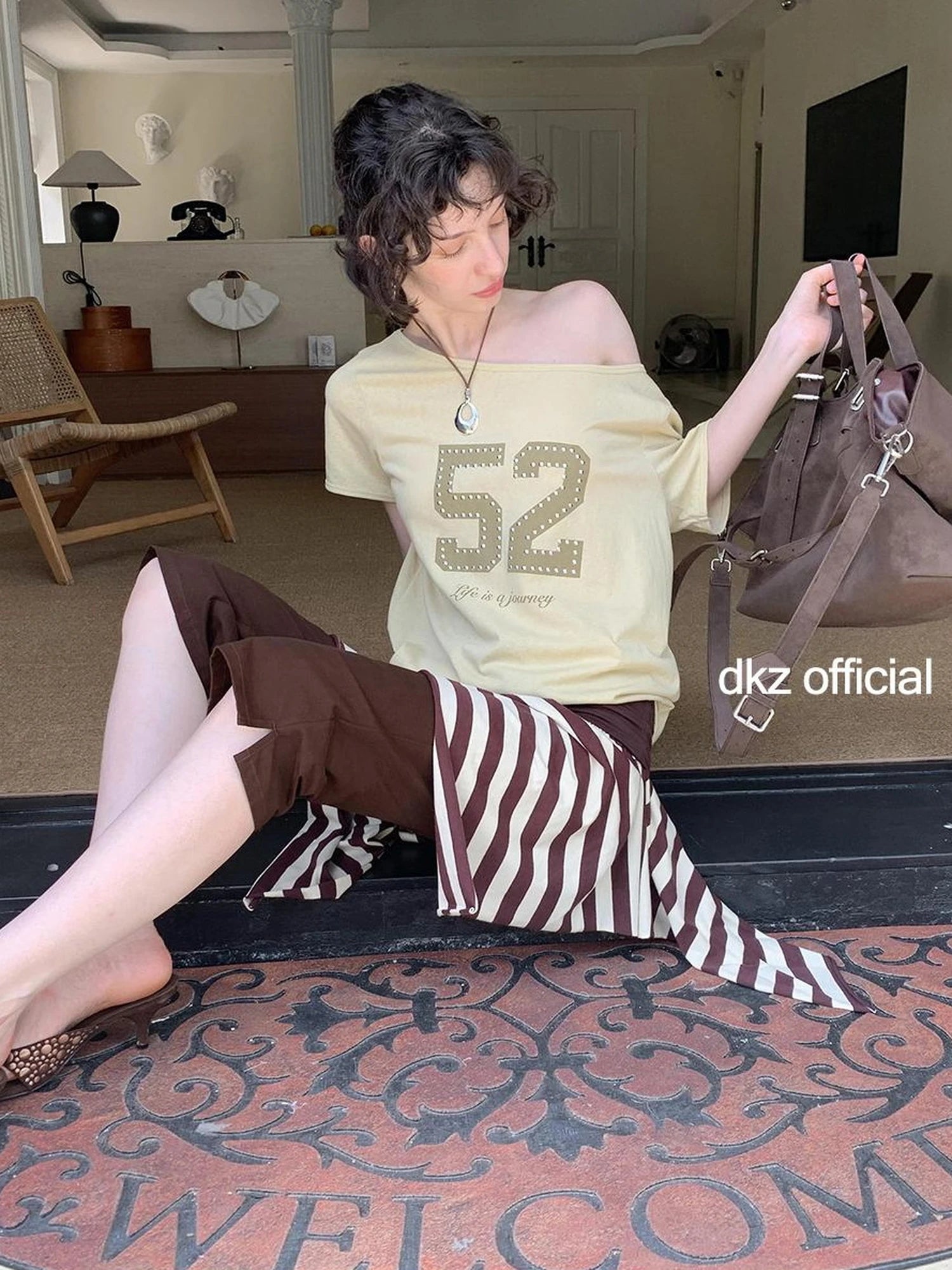 DKZ OFFICIAL Oversized Studded Print Crew Neck T-shirt