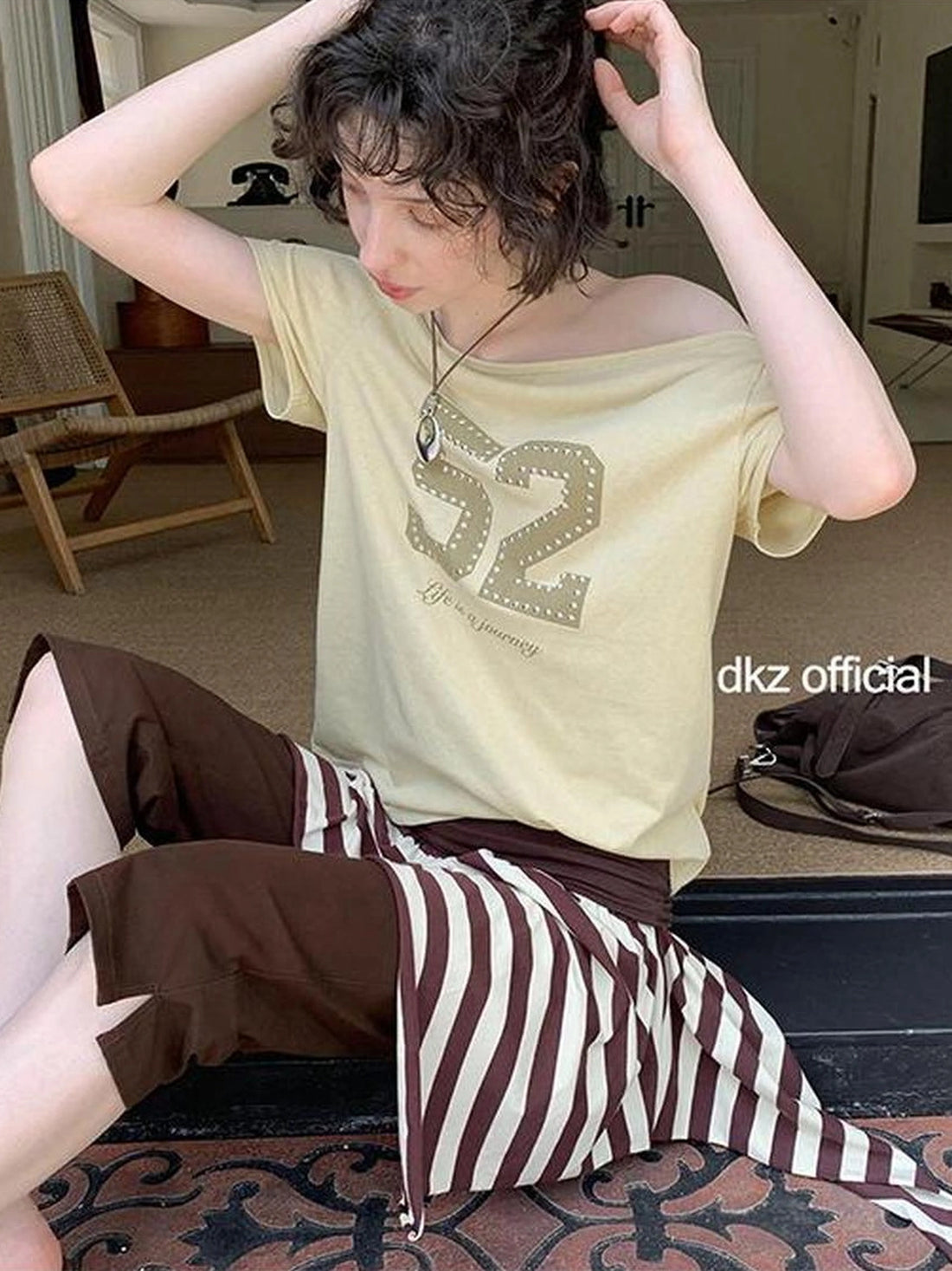 DKZ OFFICIAL Oversized Studded Print Crew Neck T-shirt